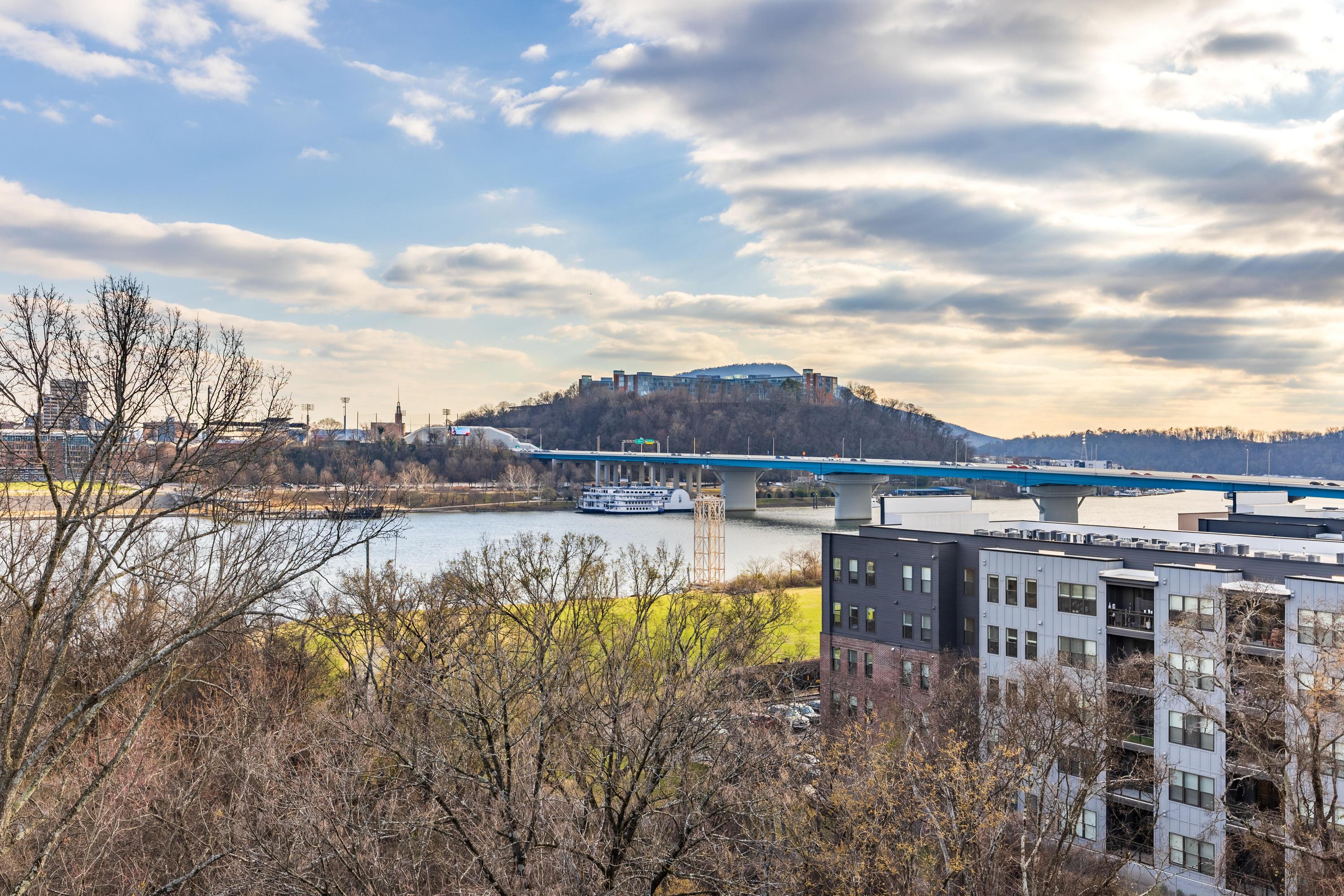 200 Manufacturers Road, 713