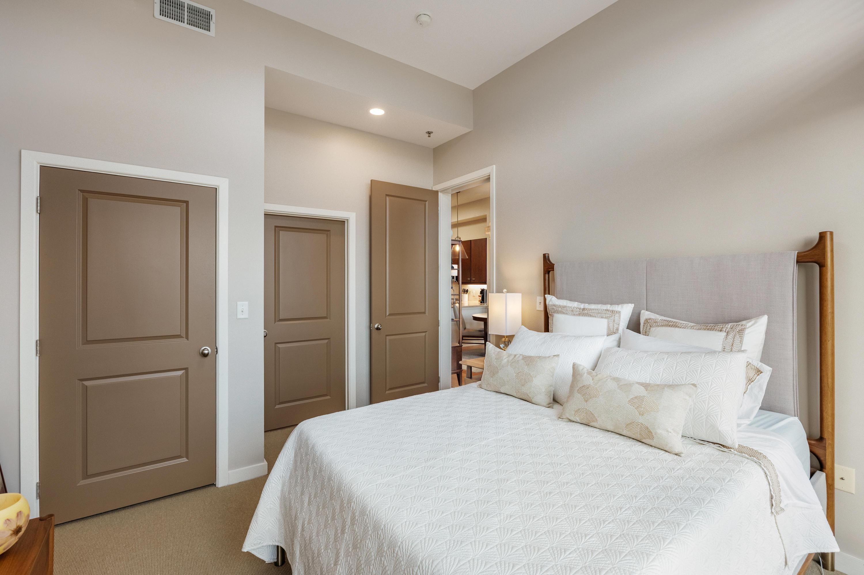 200 Manufacturers Road, 713