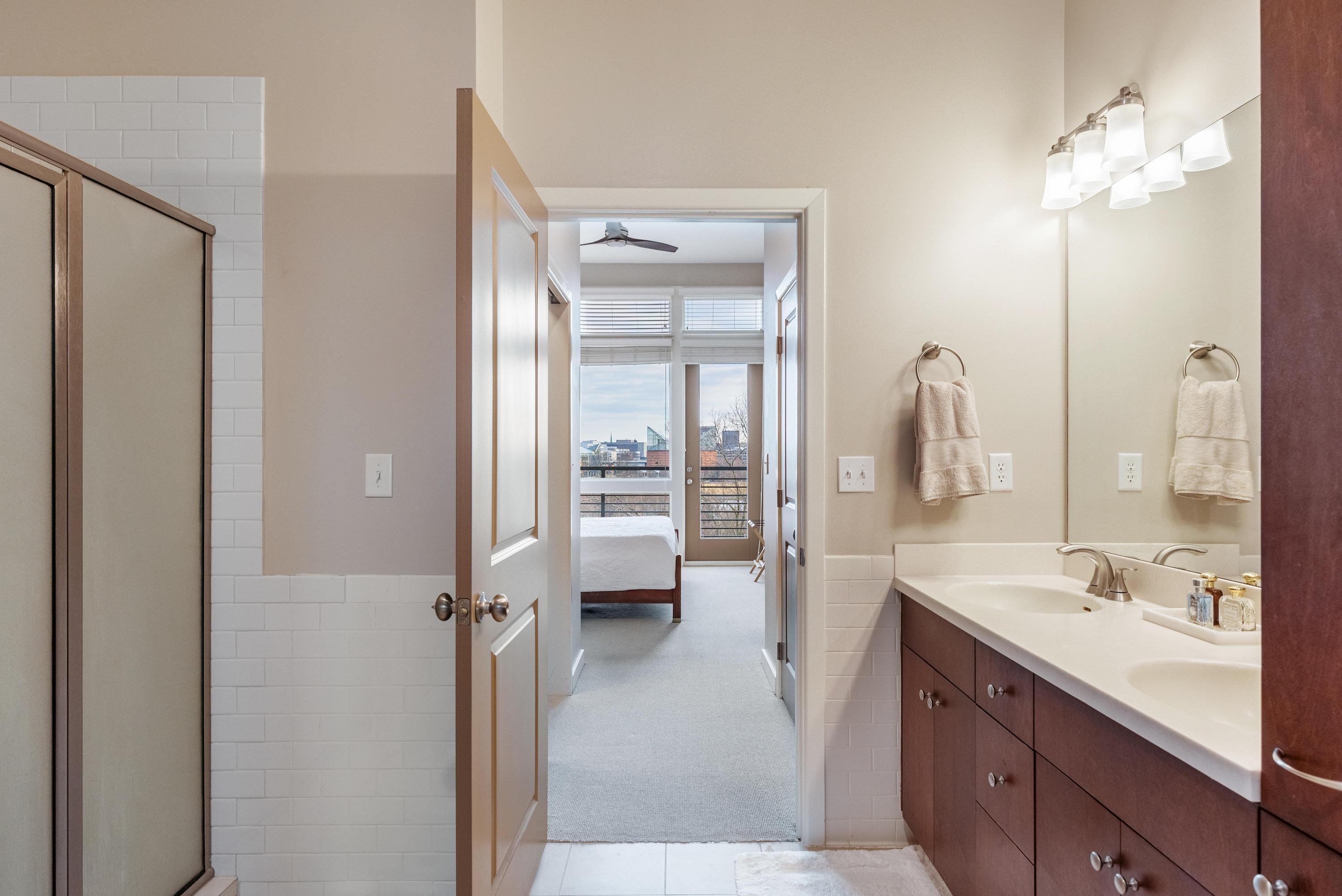 200 Manufacturers Road, 713