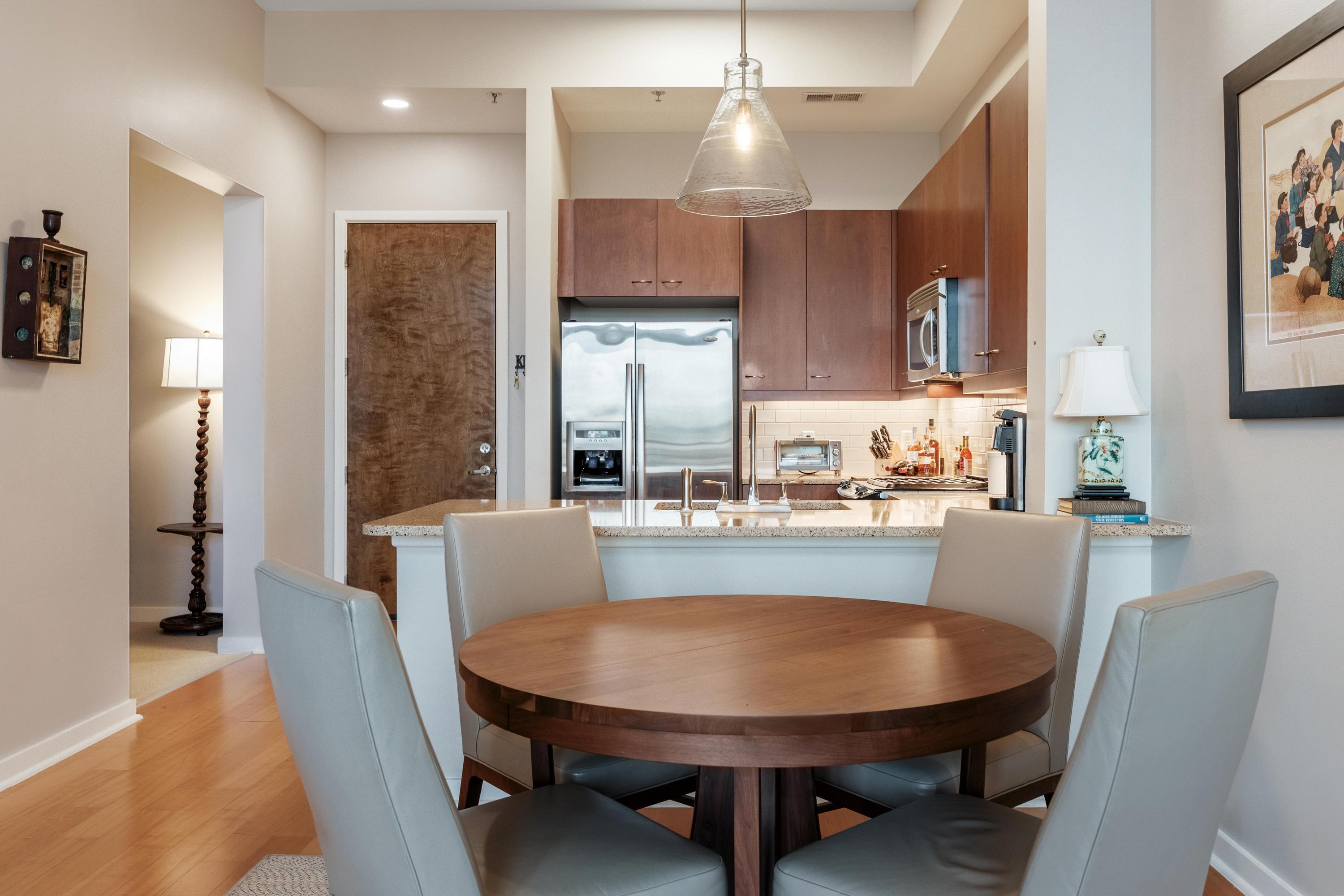 200 Manufacturers Road, 713