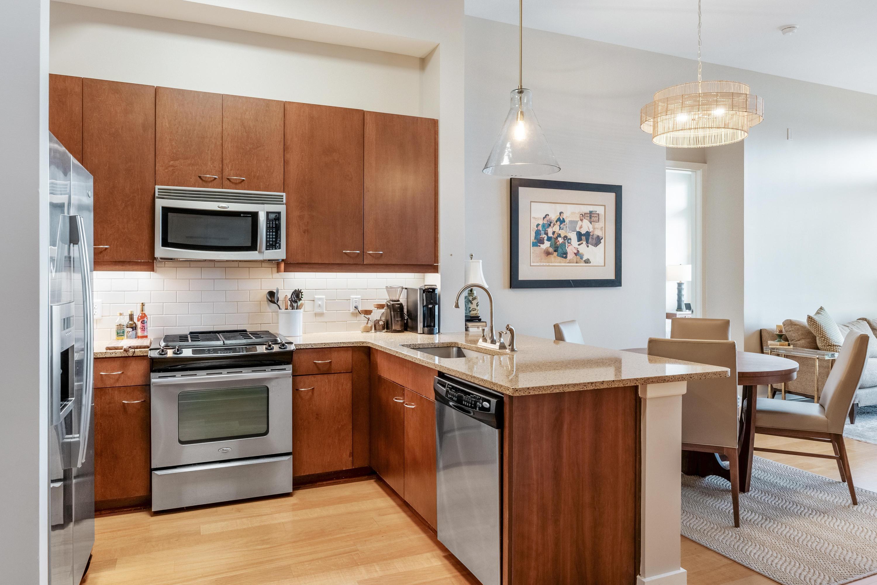 200 Manufacturers Road, 713