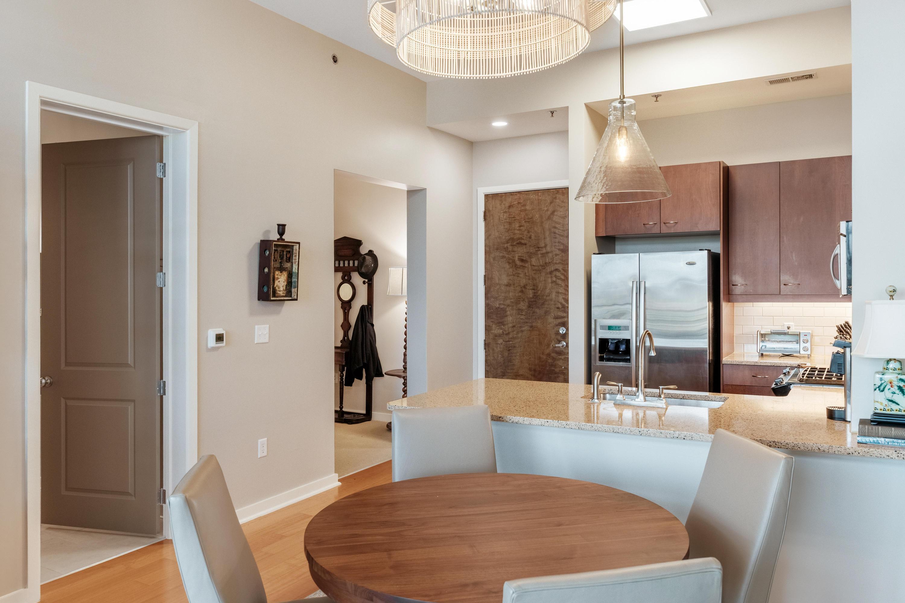 200 Manufacturers Road, 713