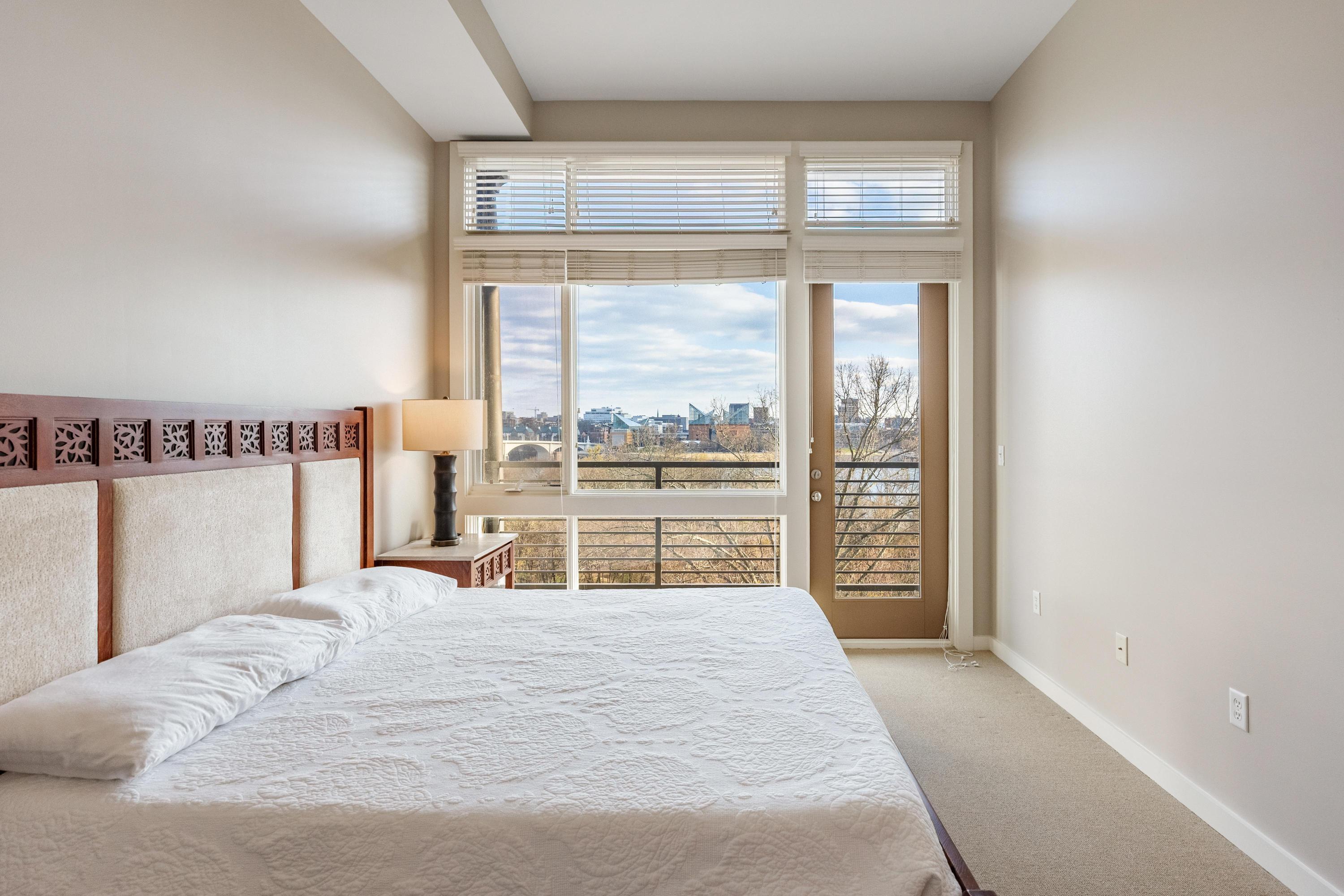 200 Manufacturers Road, 713