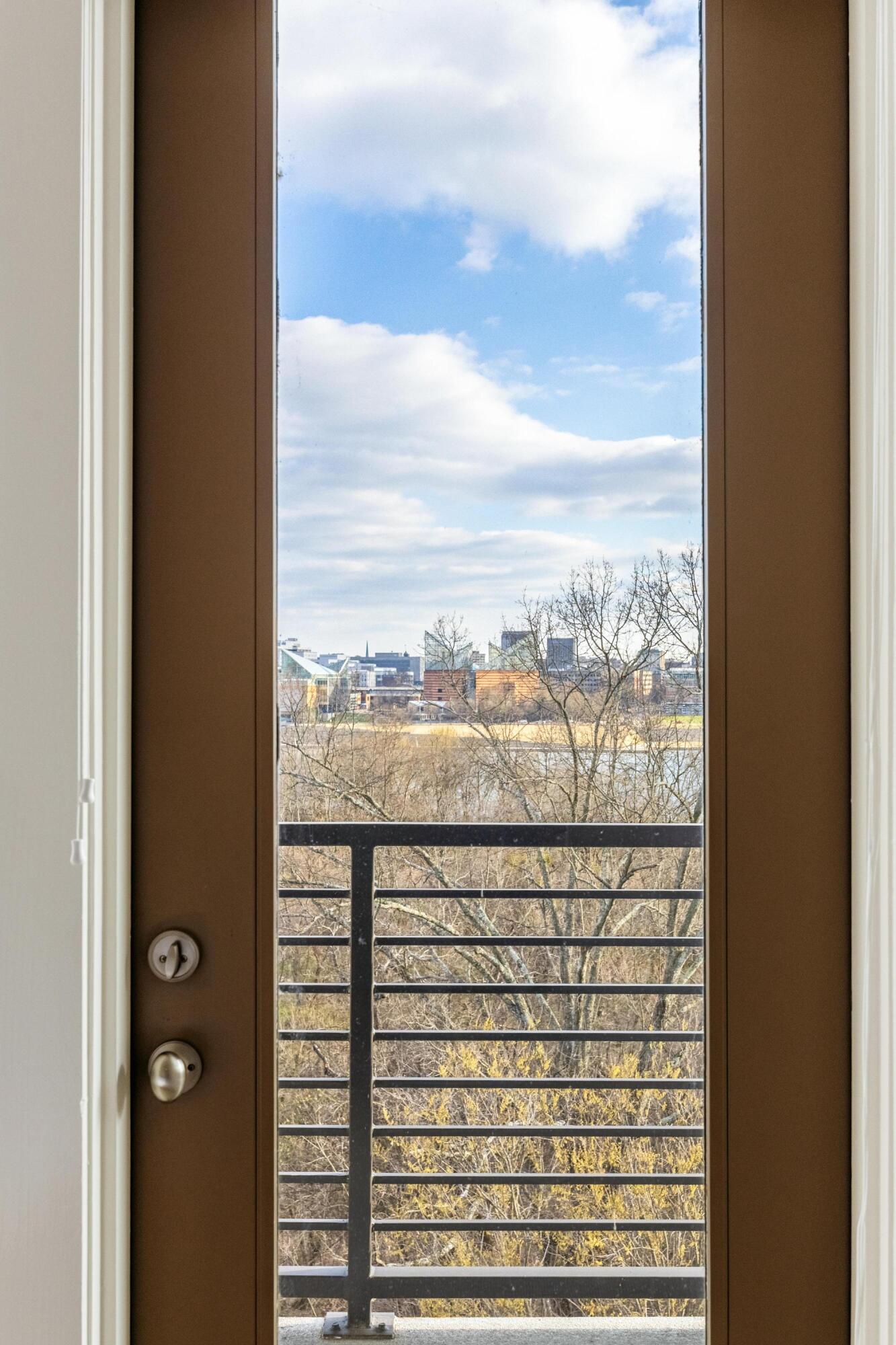 200 Manufacturers Road, 713