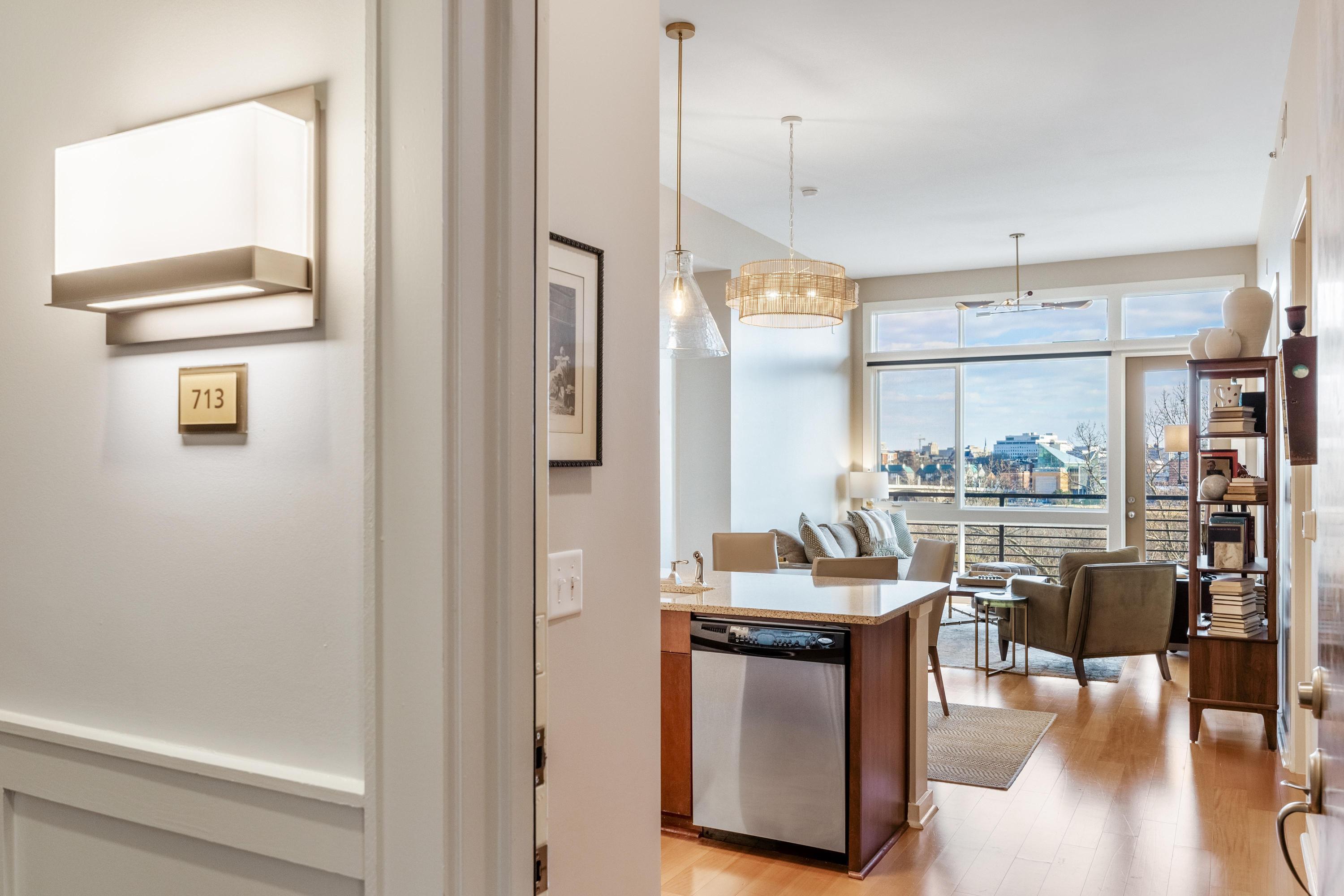 200 Manufacturers Road, 713