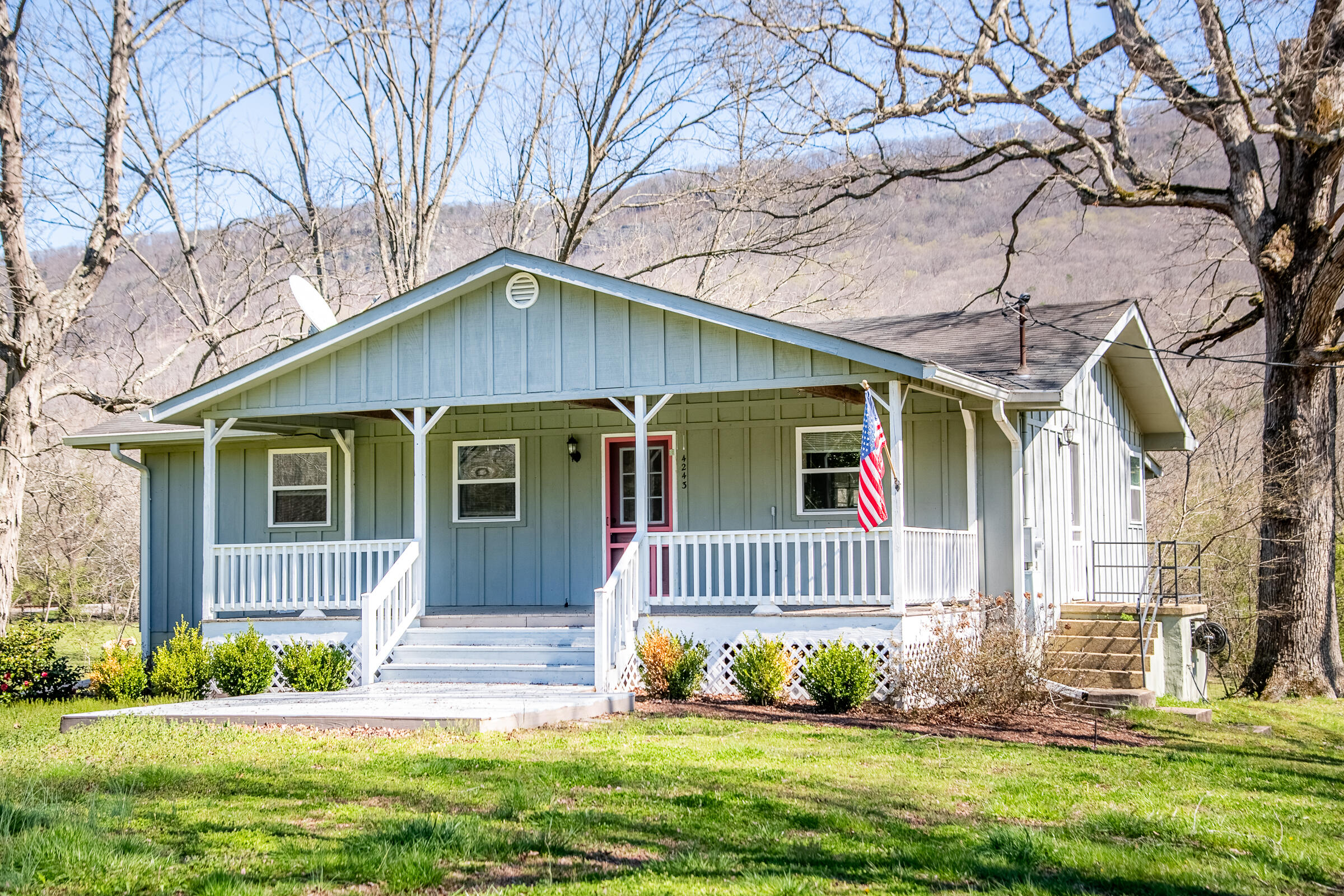 4243 Cloverdale Road