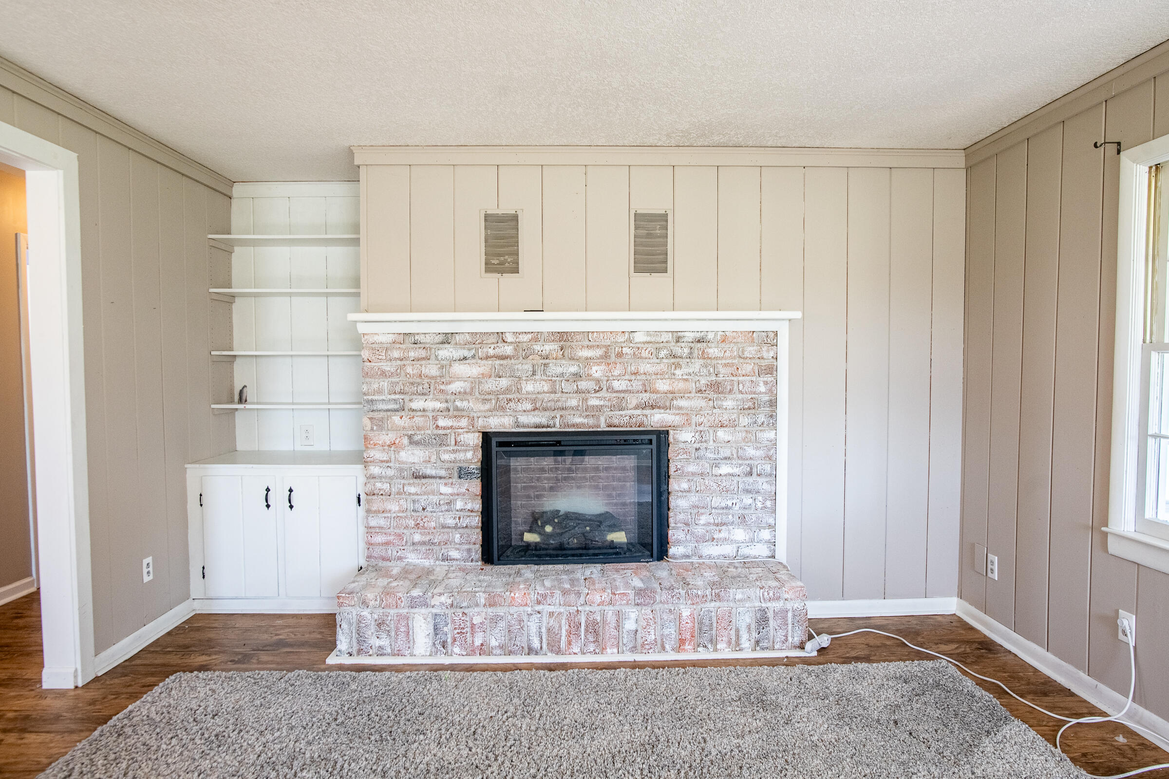 4243 Cloverdale Road