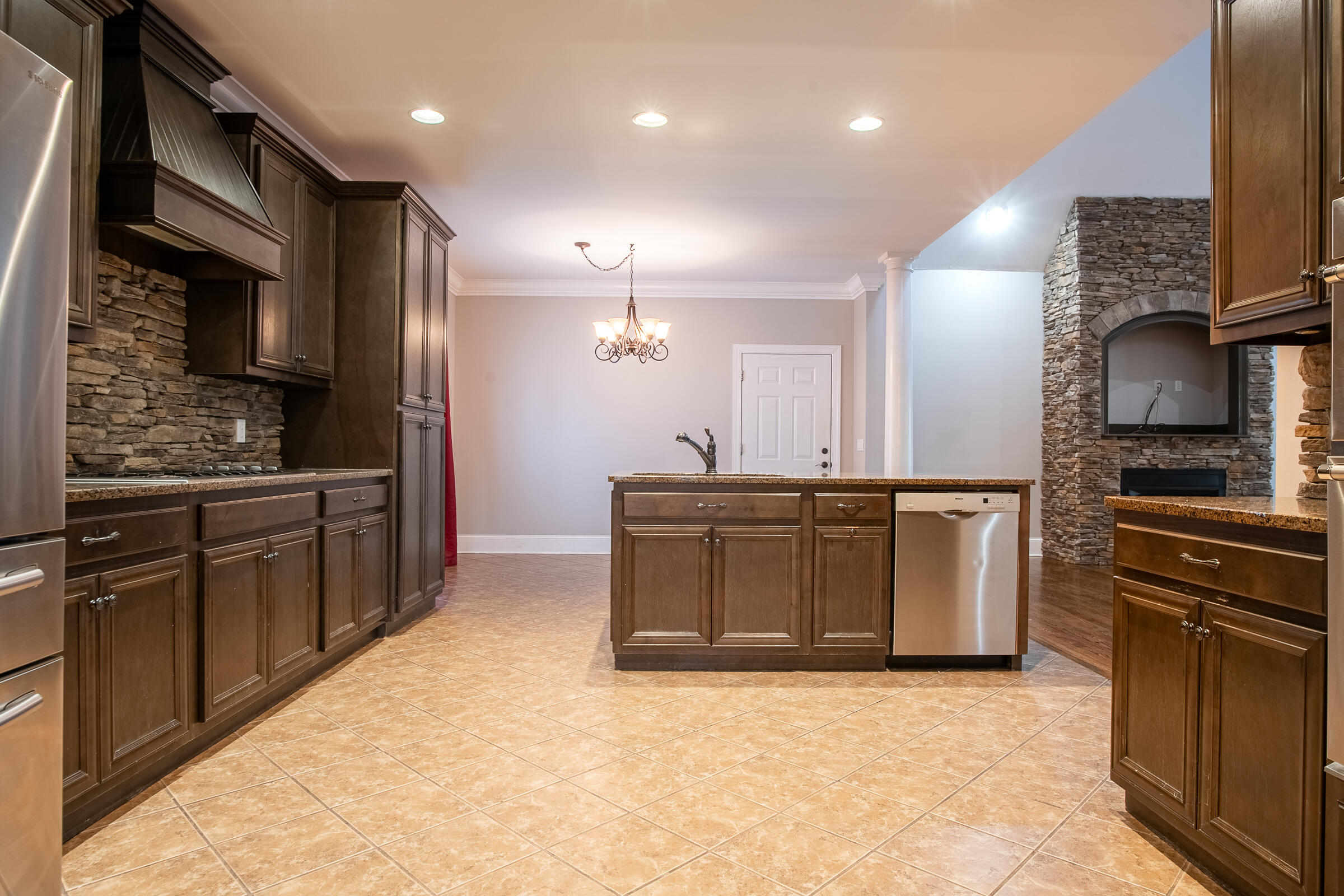 7424 Miss Madison Way