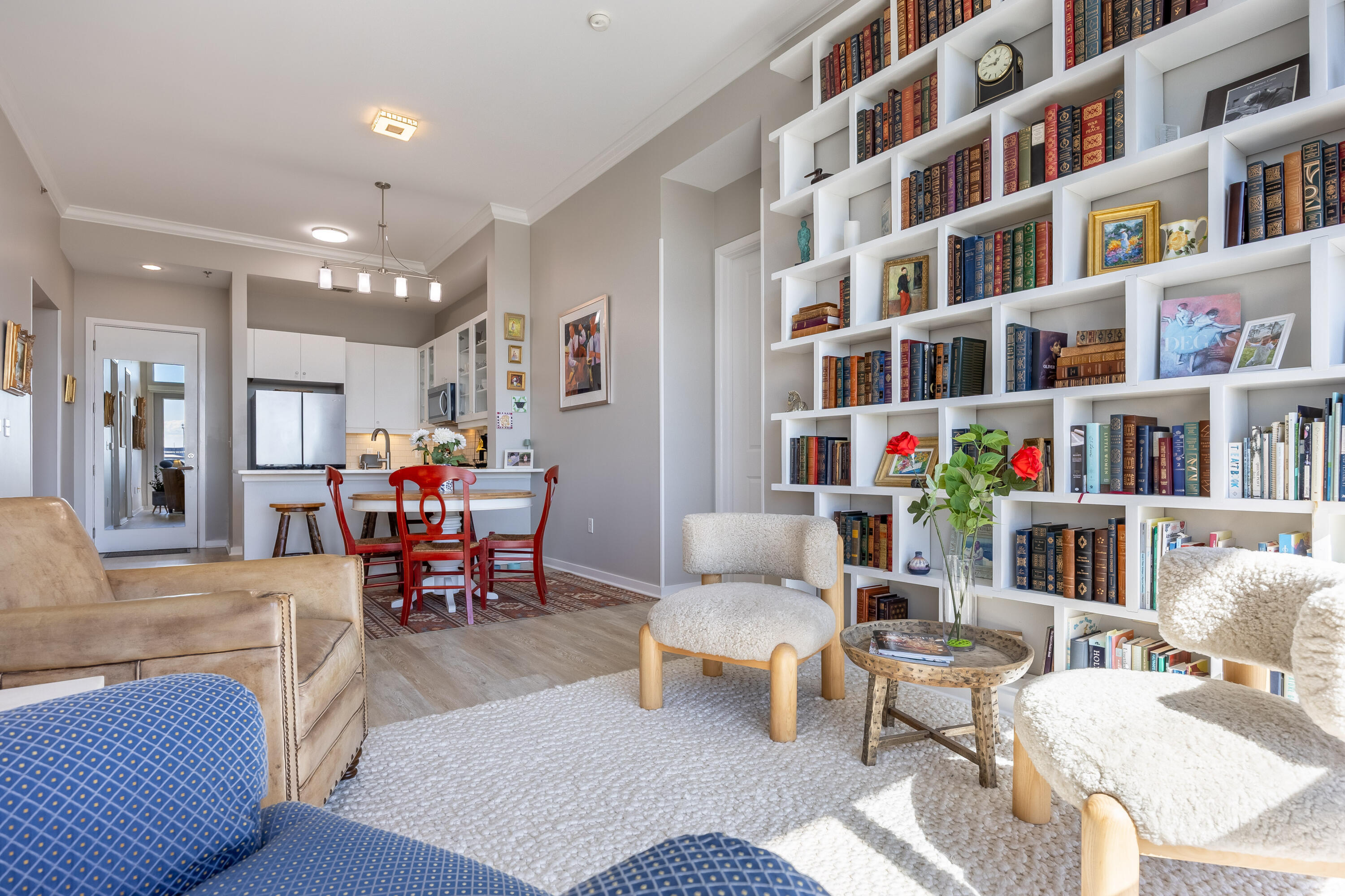 200 Manufacturers Road, Apt 707