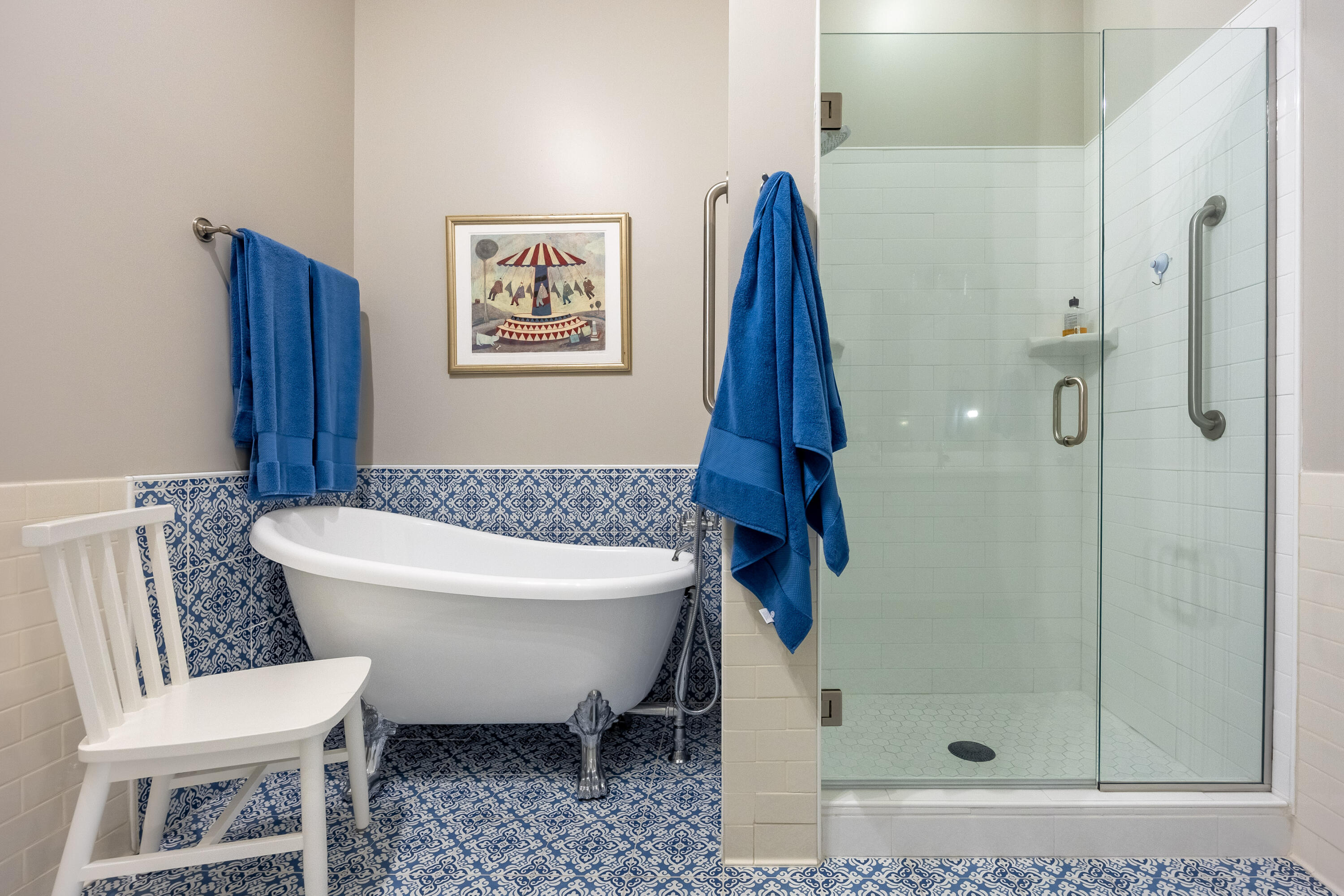 200 Manufacturers Road, Apt 707