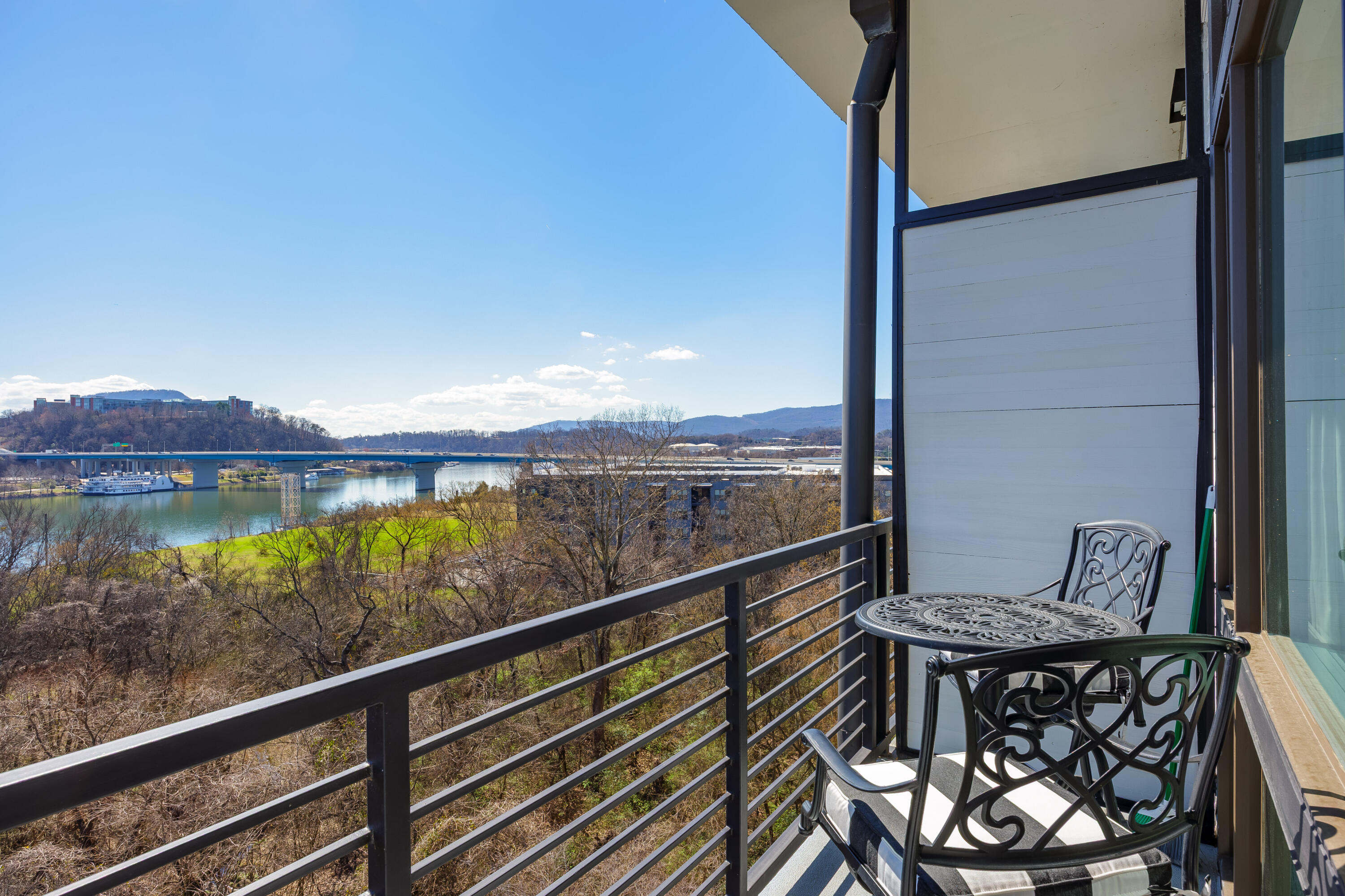 200 Manufacturers Road, Apt 707