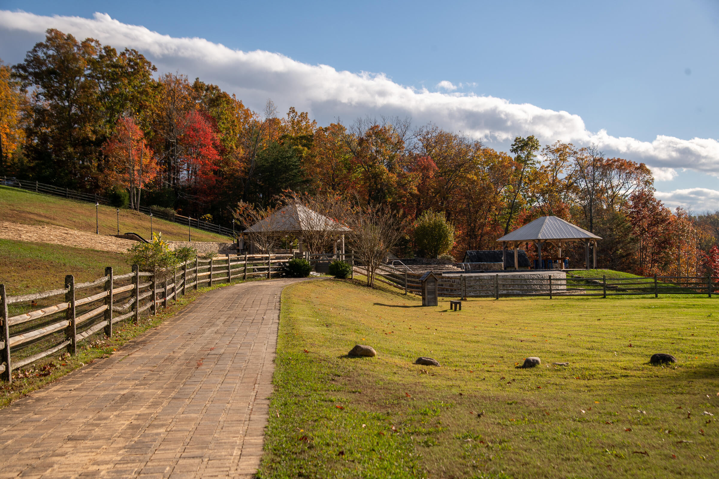 45 Valley Rim Drive, 45