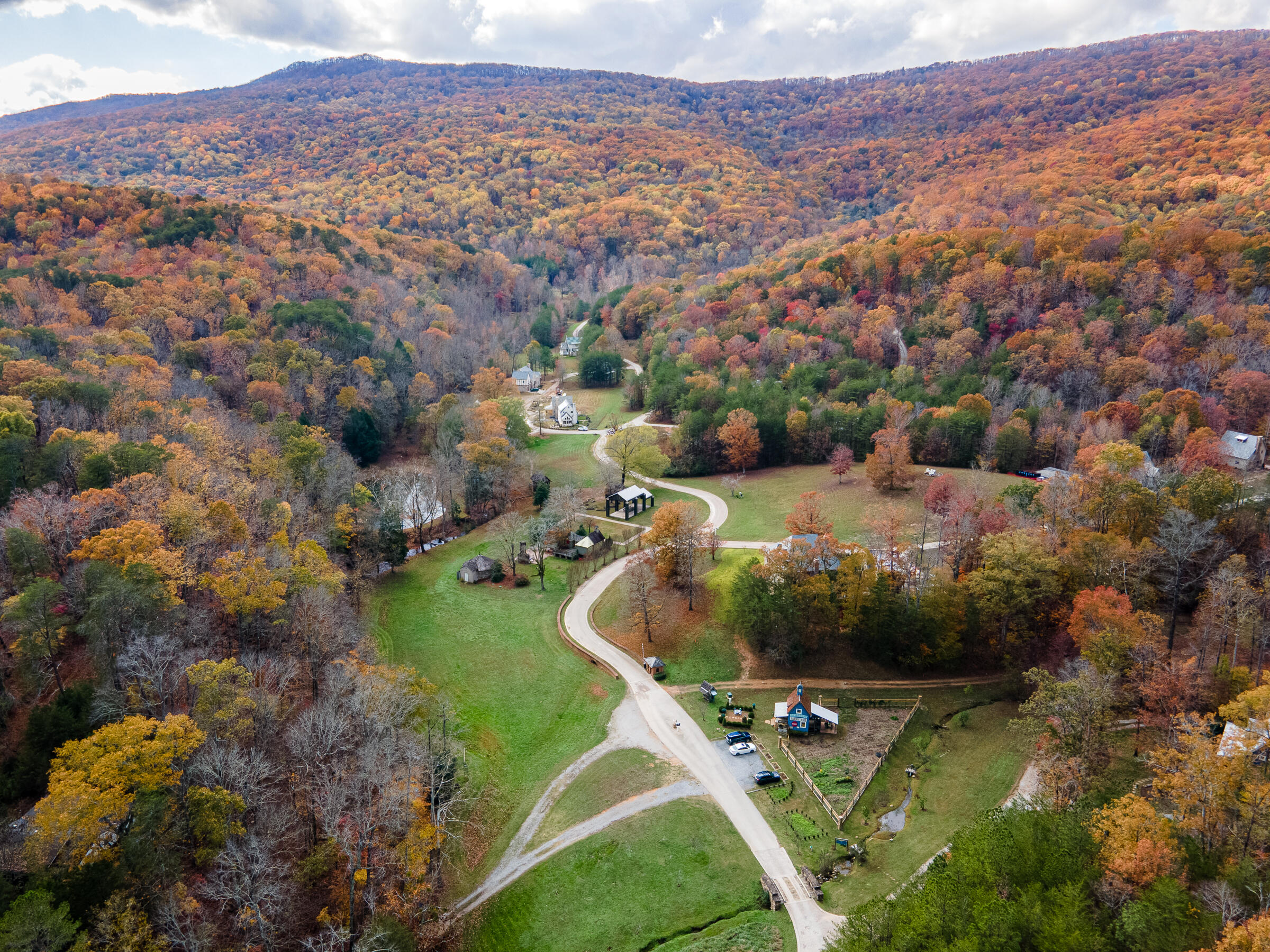 45 Valley Rim Drive, 45