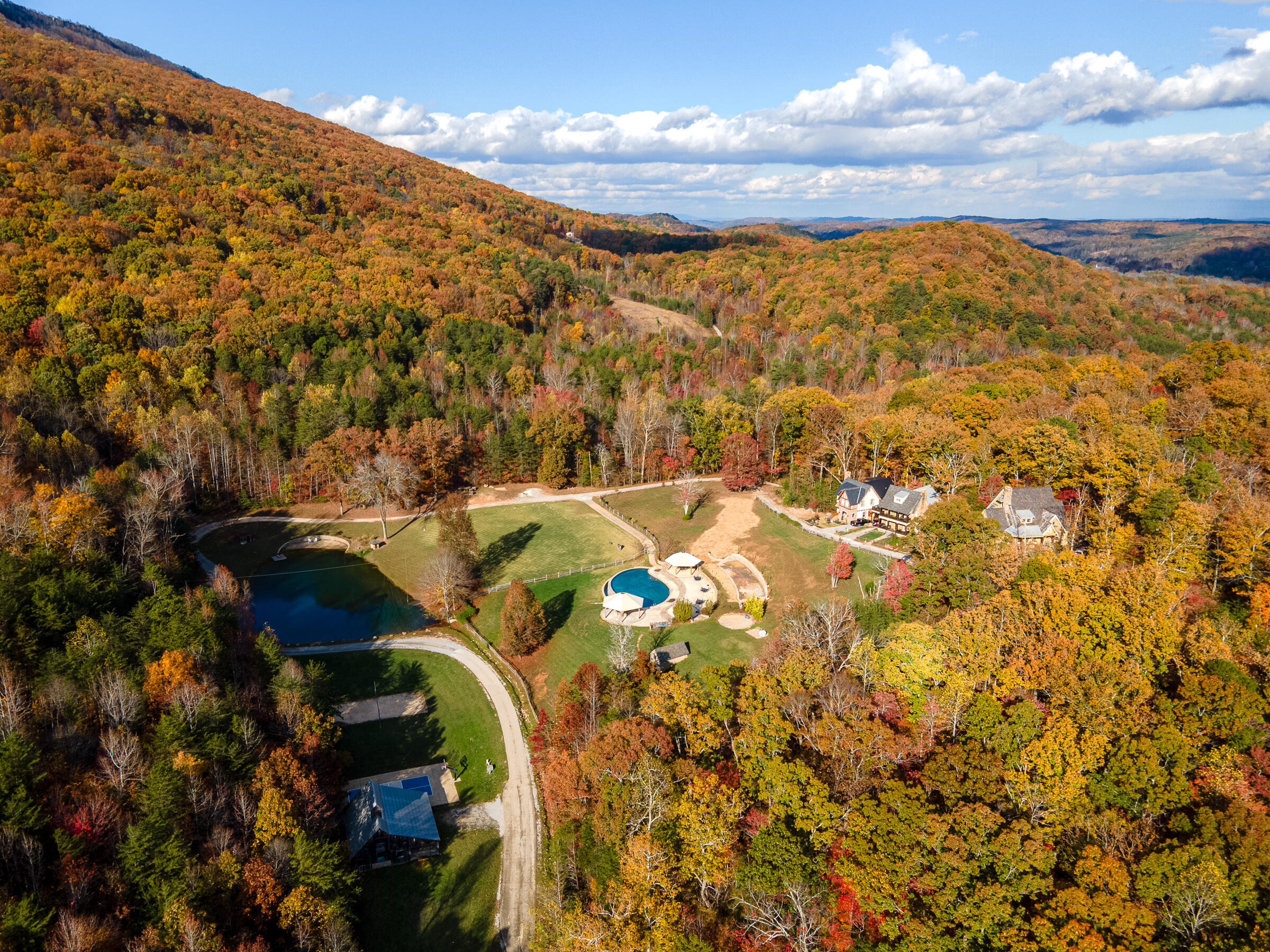 45 Valley Rim Drive, 45