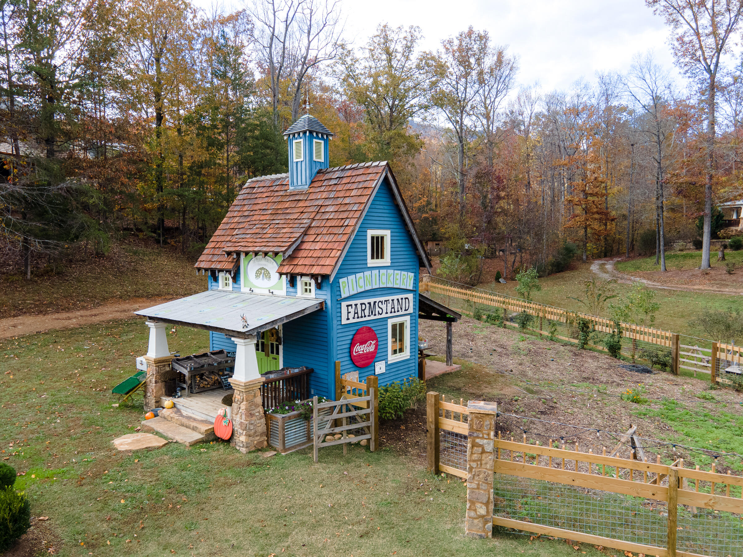 45 Valley Rim Drive, 45