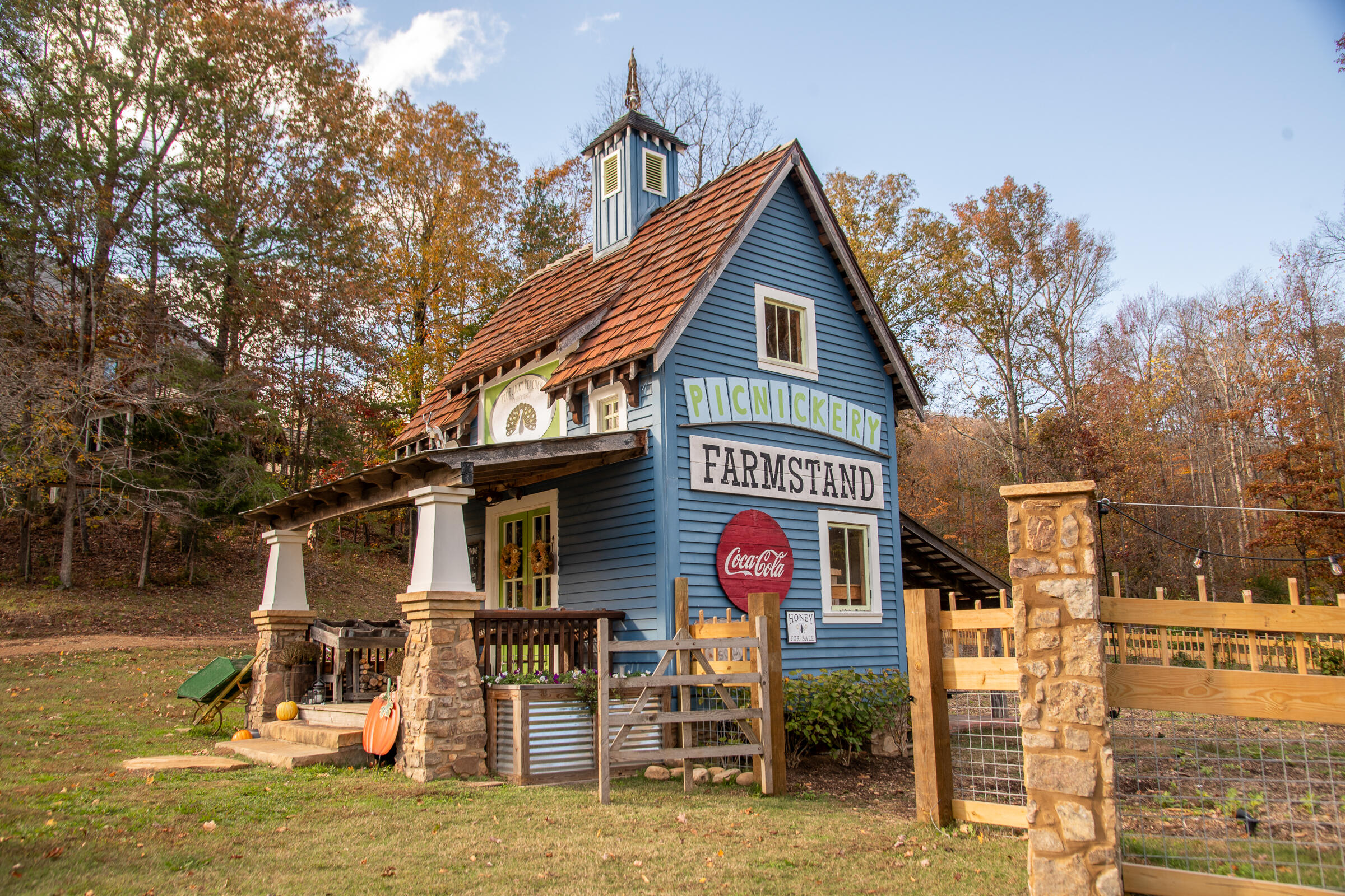 45 Valley Rim Drive, 45