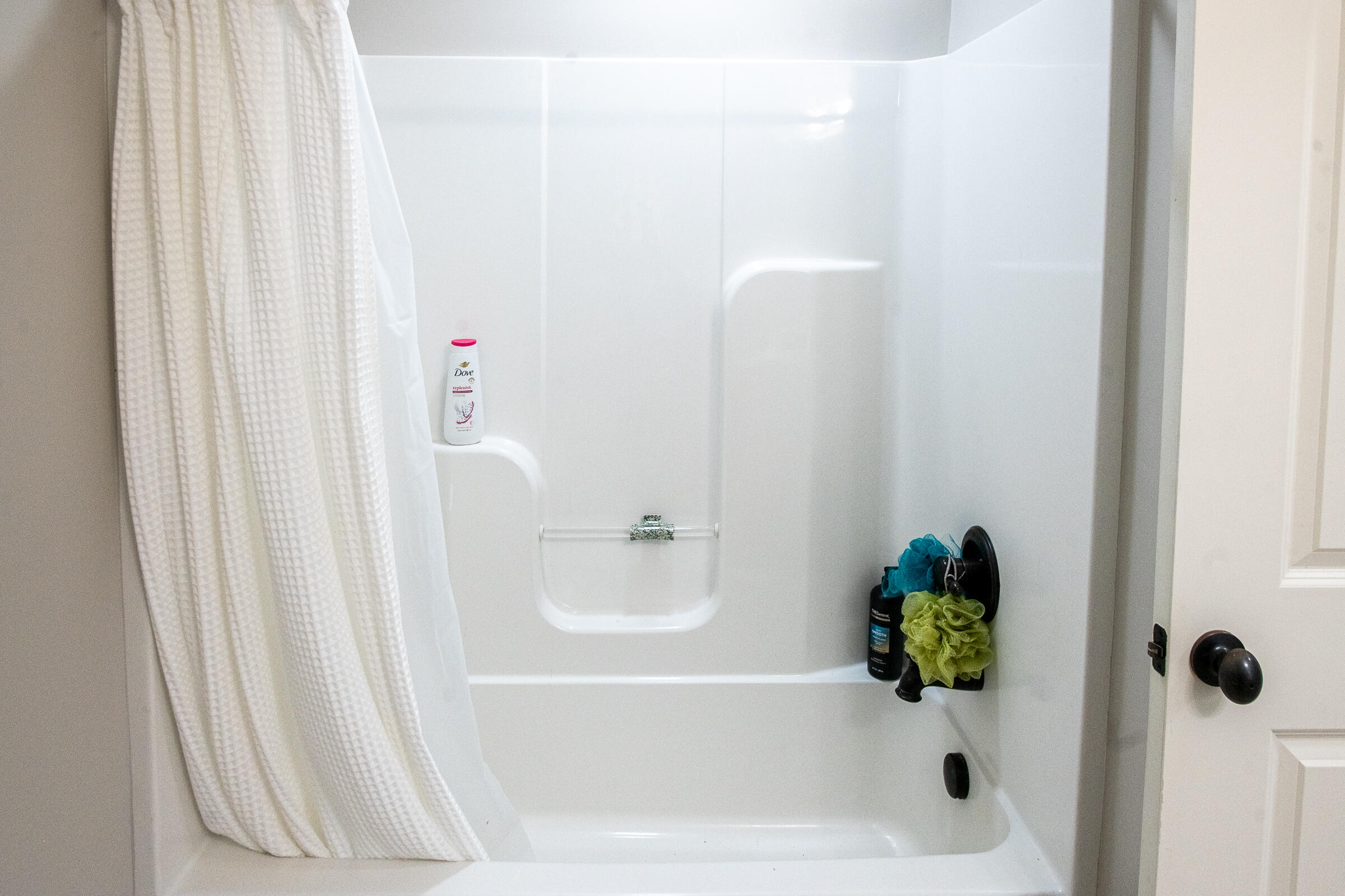 2614 Sweet Bay Circle NW