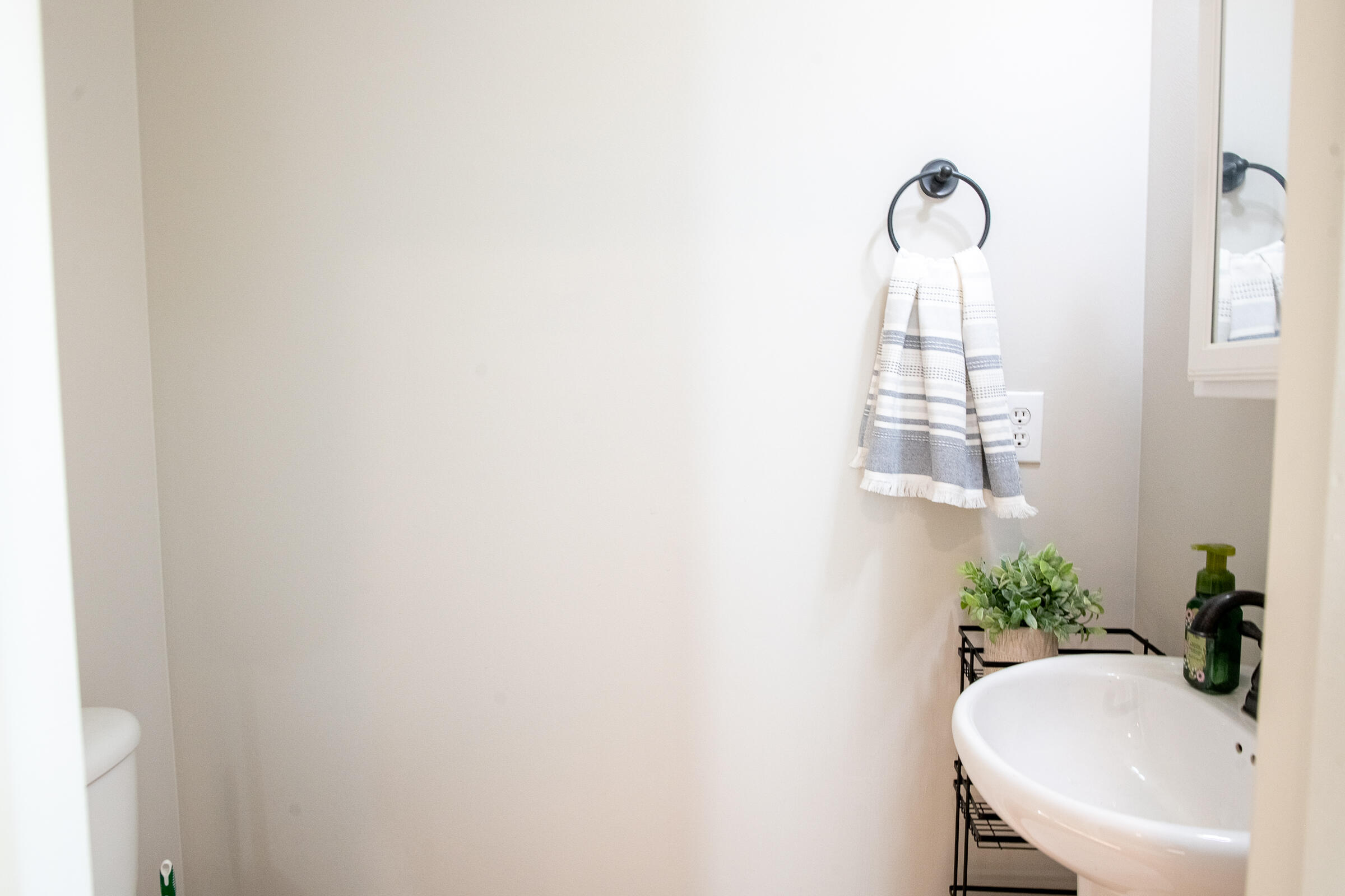 2614 Sweet Bay Circle NW