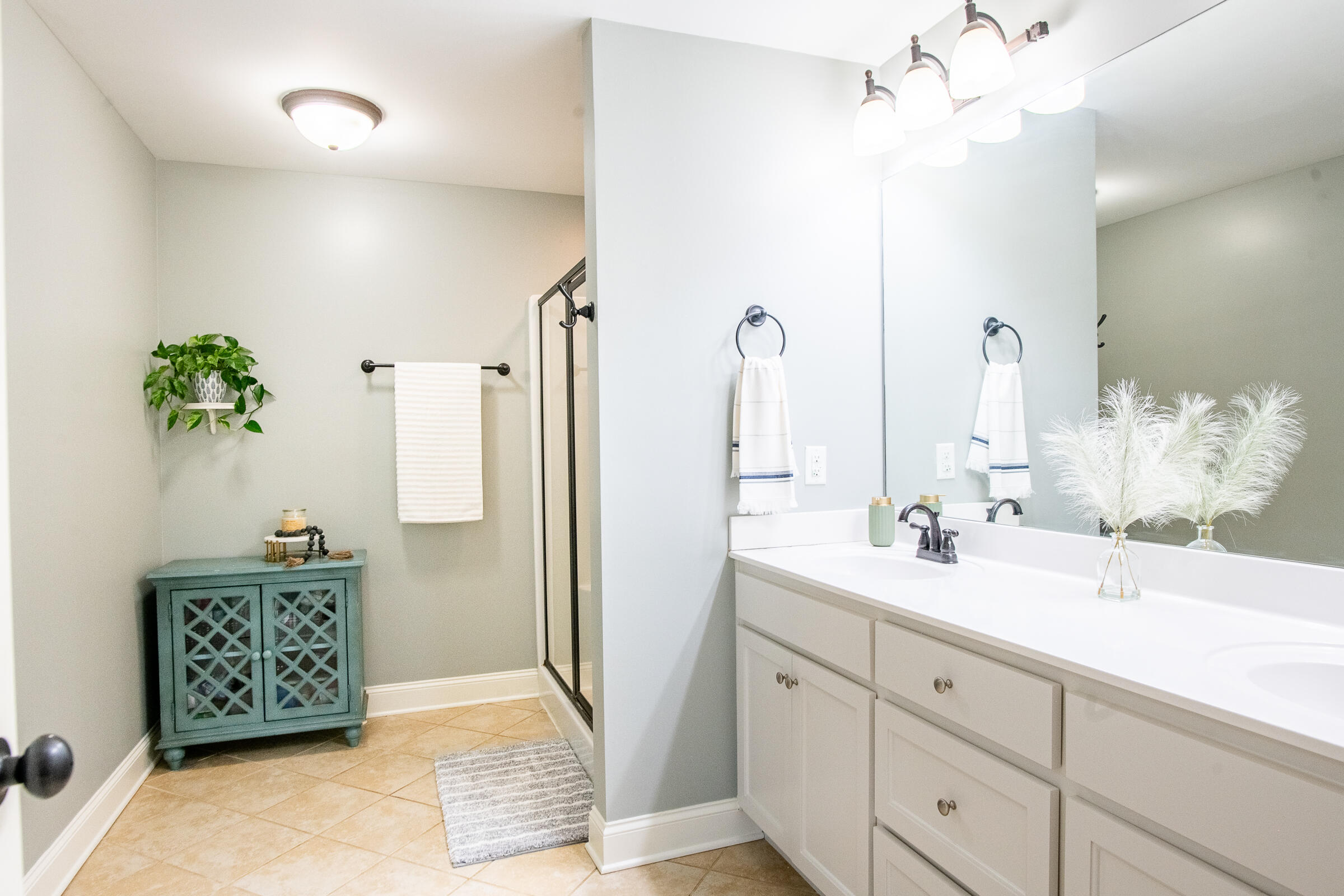 2614 Sweet Bay Circle NW