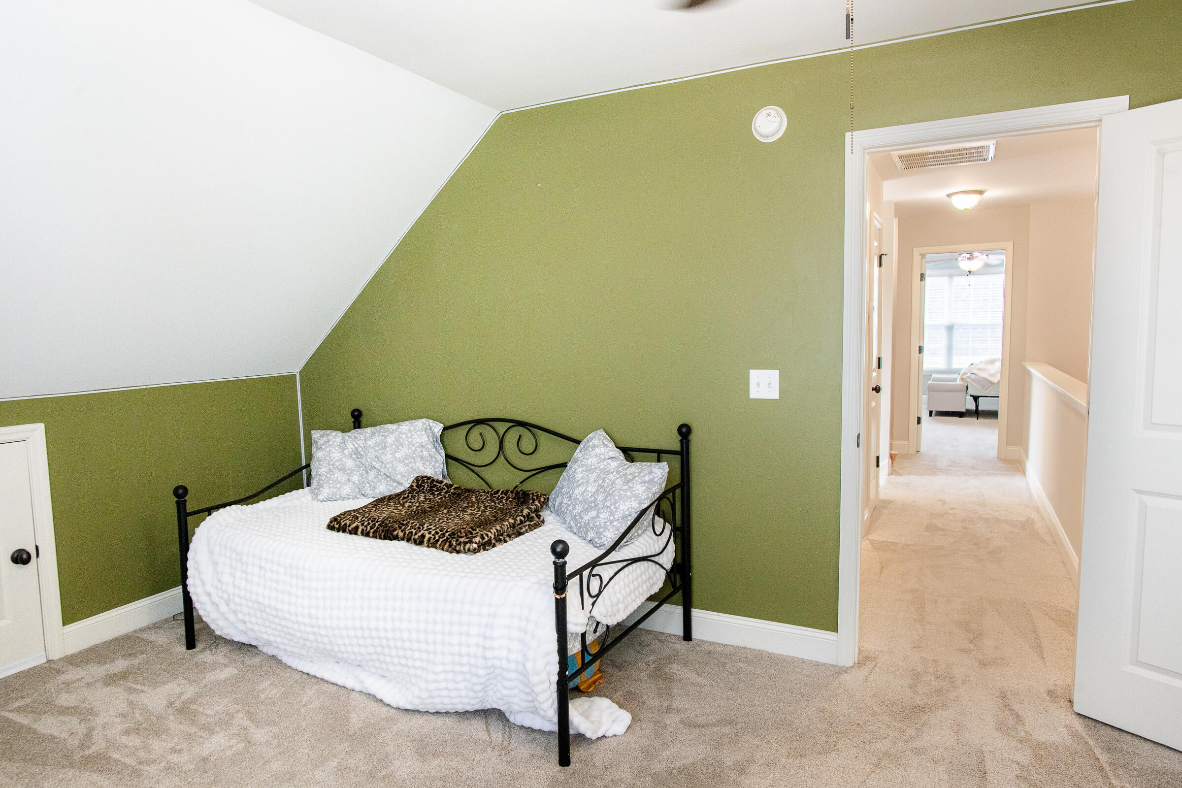 2614 Sweet Bay Circle NW