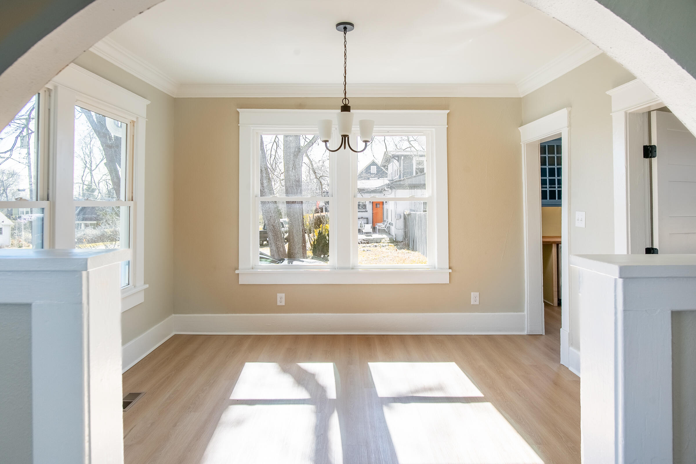 215 Hillcrest Avenue