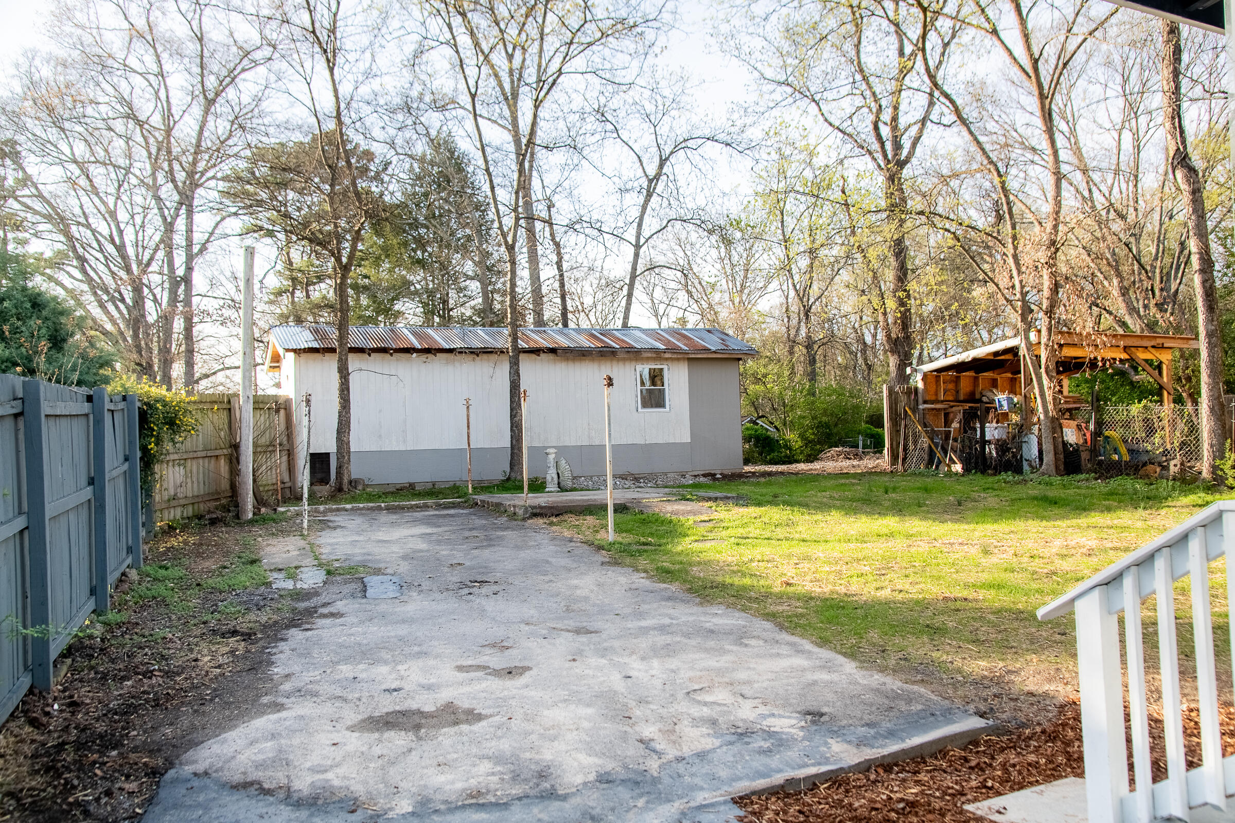 215 Hillcrest Avenue