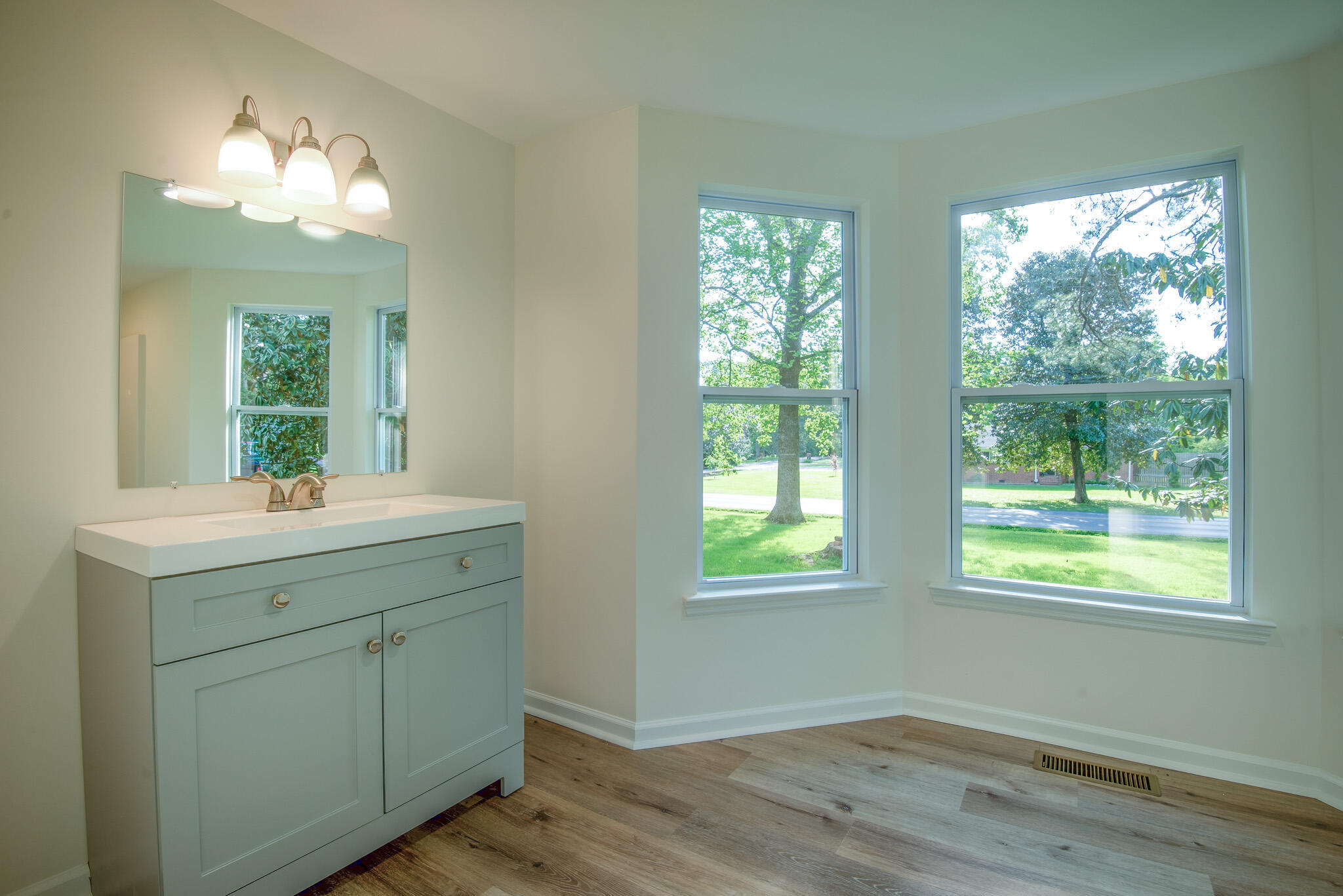 200 Georgetown Road NW