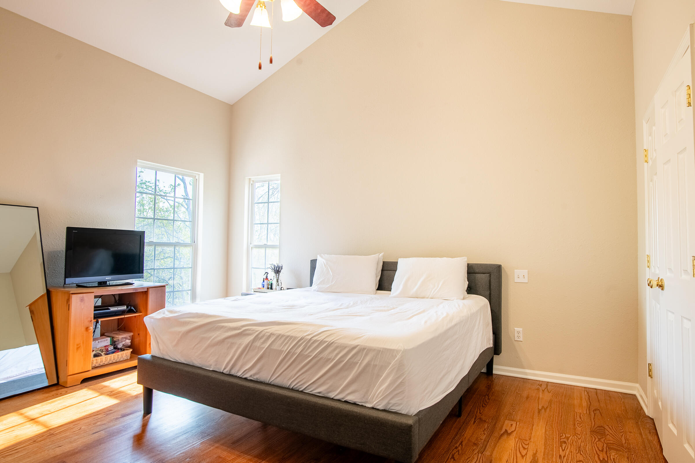 2925 Gold Point Circle S