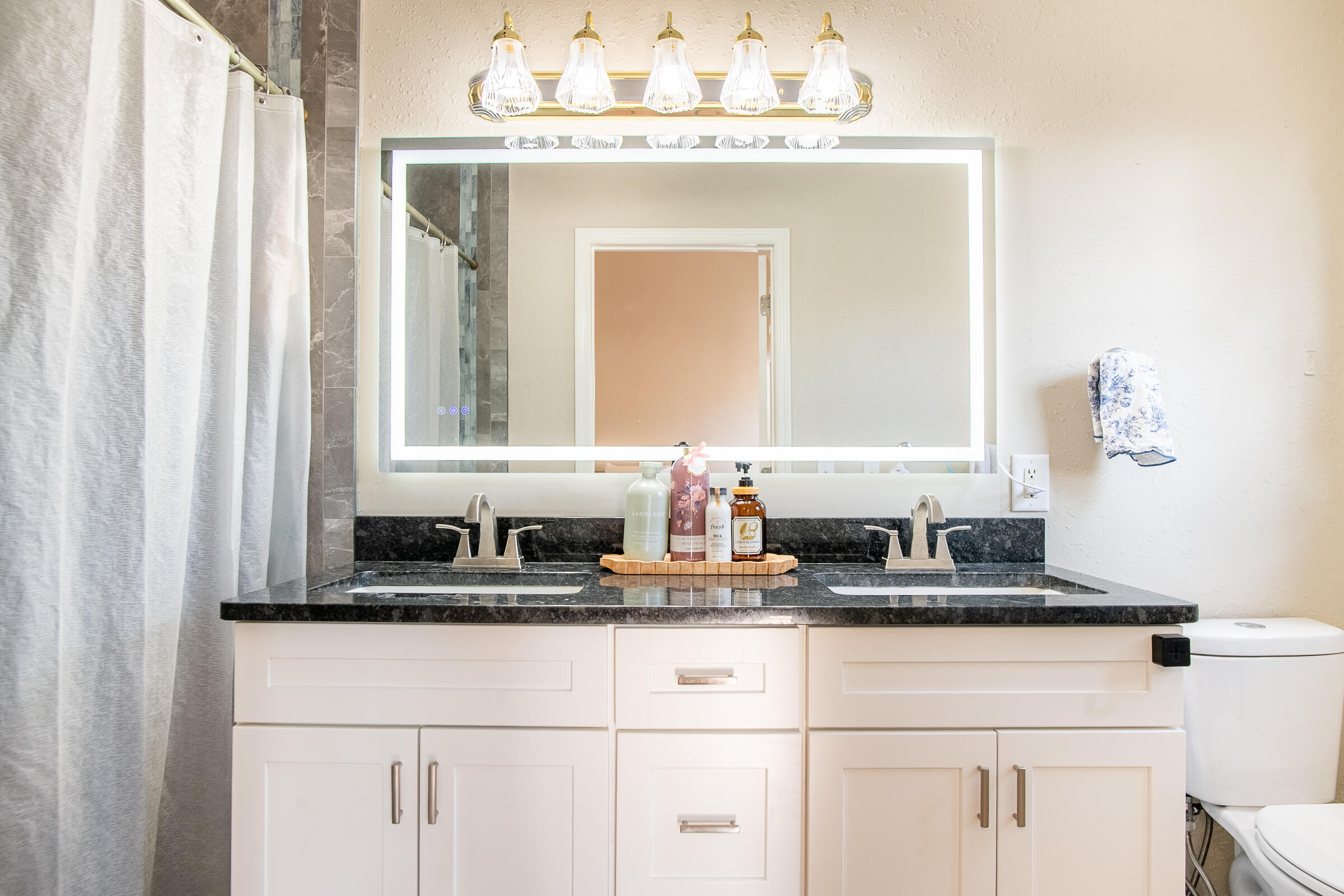 2925 Gold Point Circle S