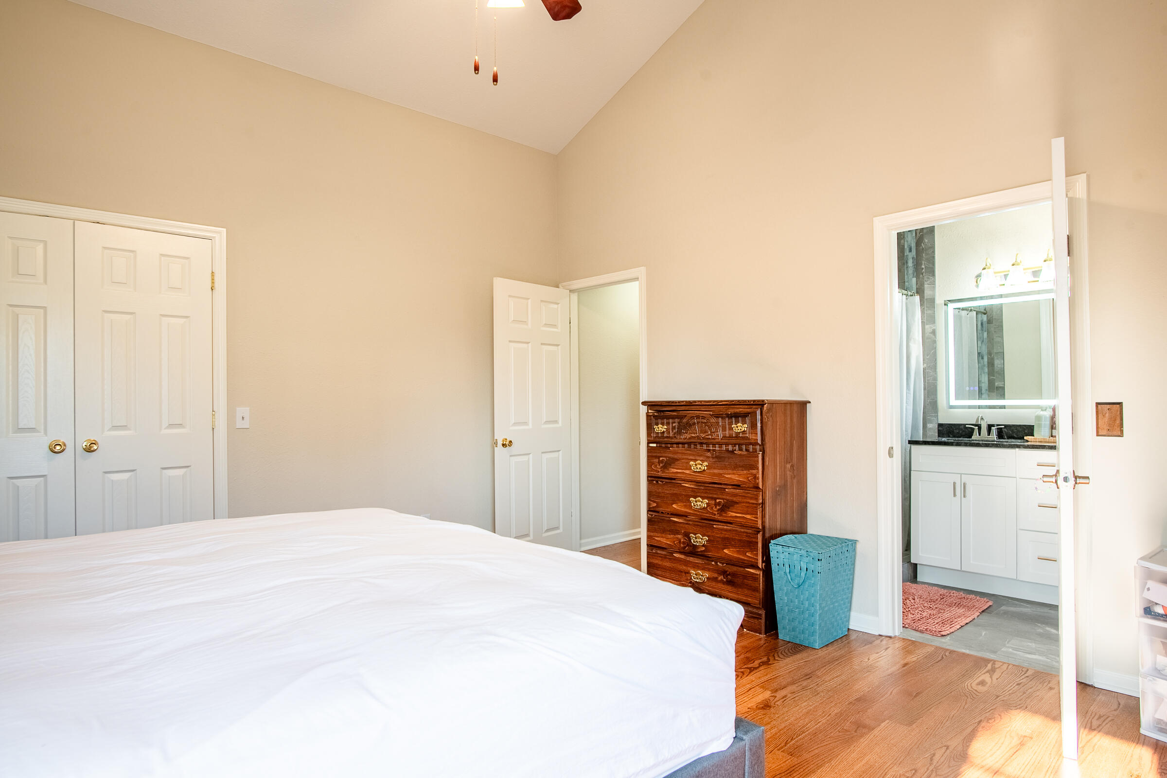 2925 Gold Point Circle S