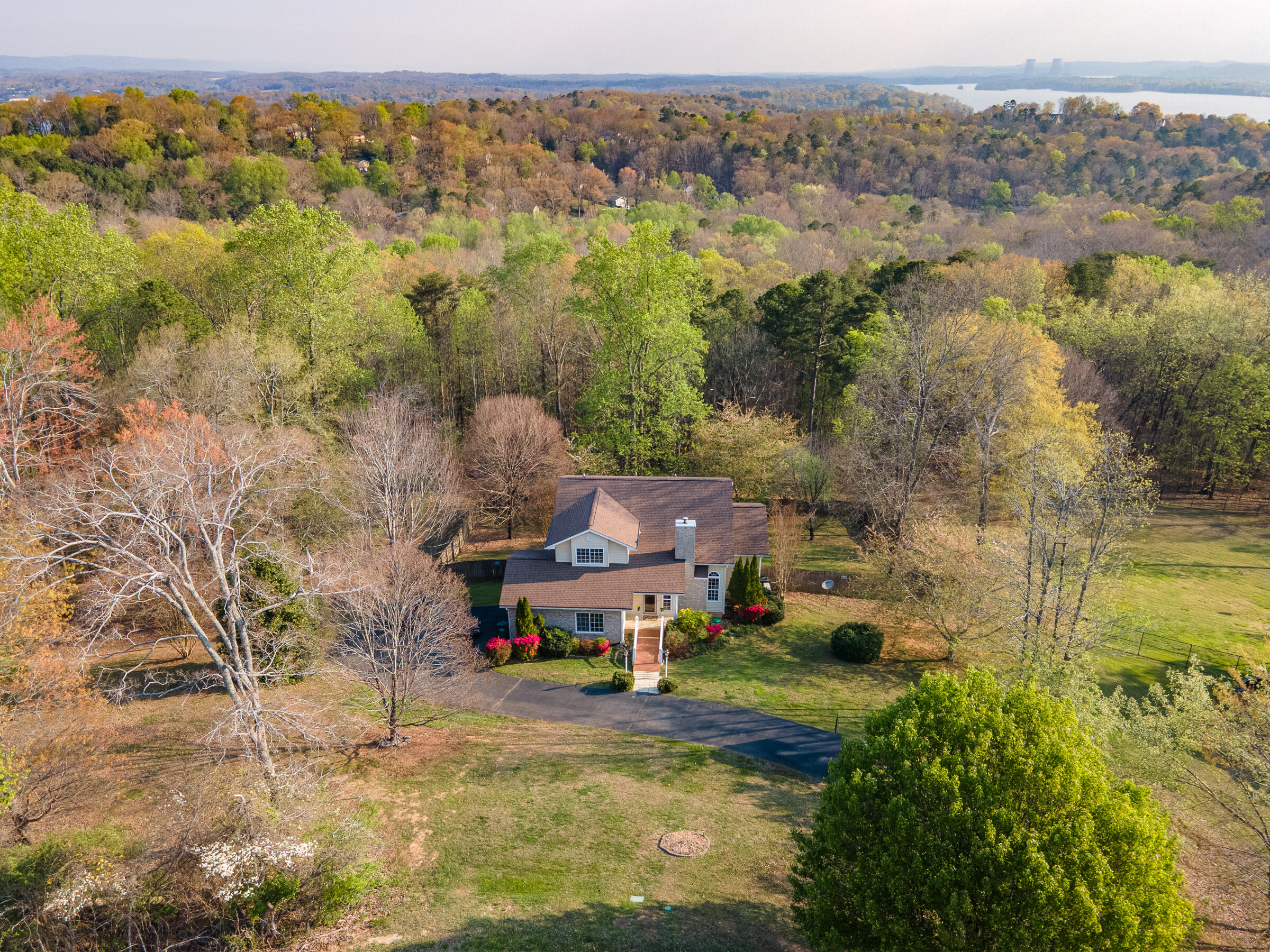 2925 Gold Point Circle S