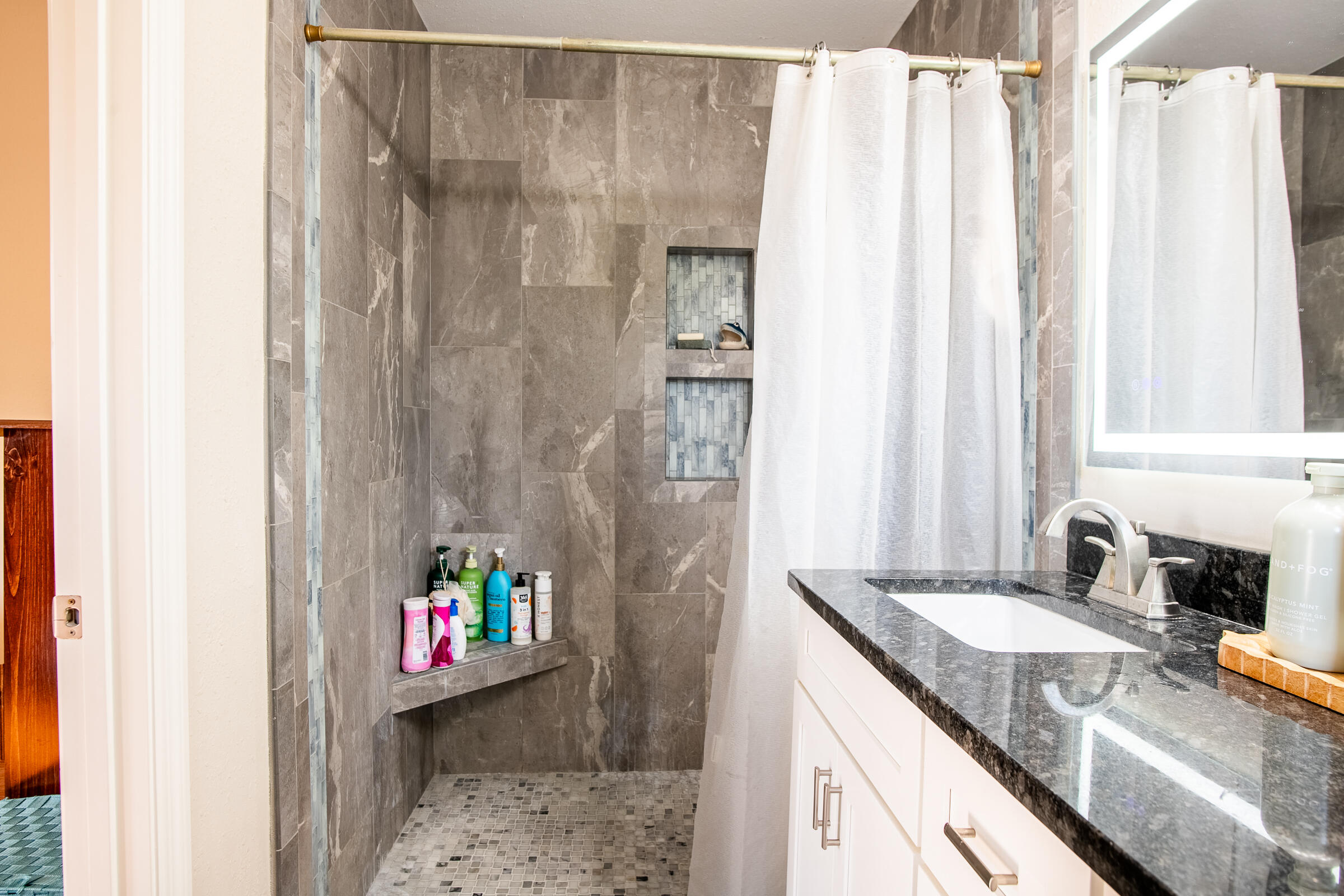 2925 Gold Point Circle S