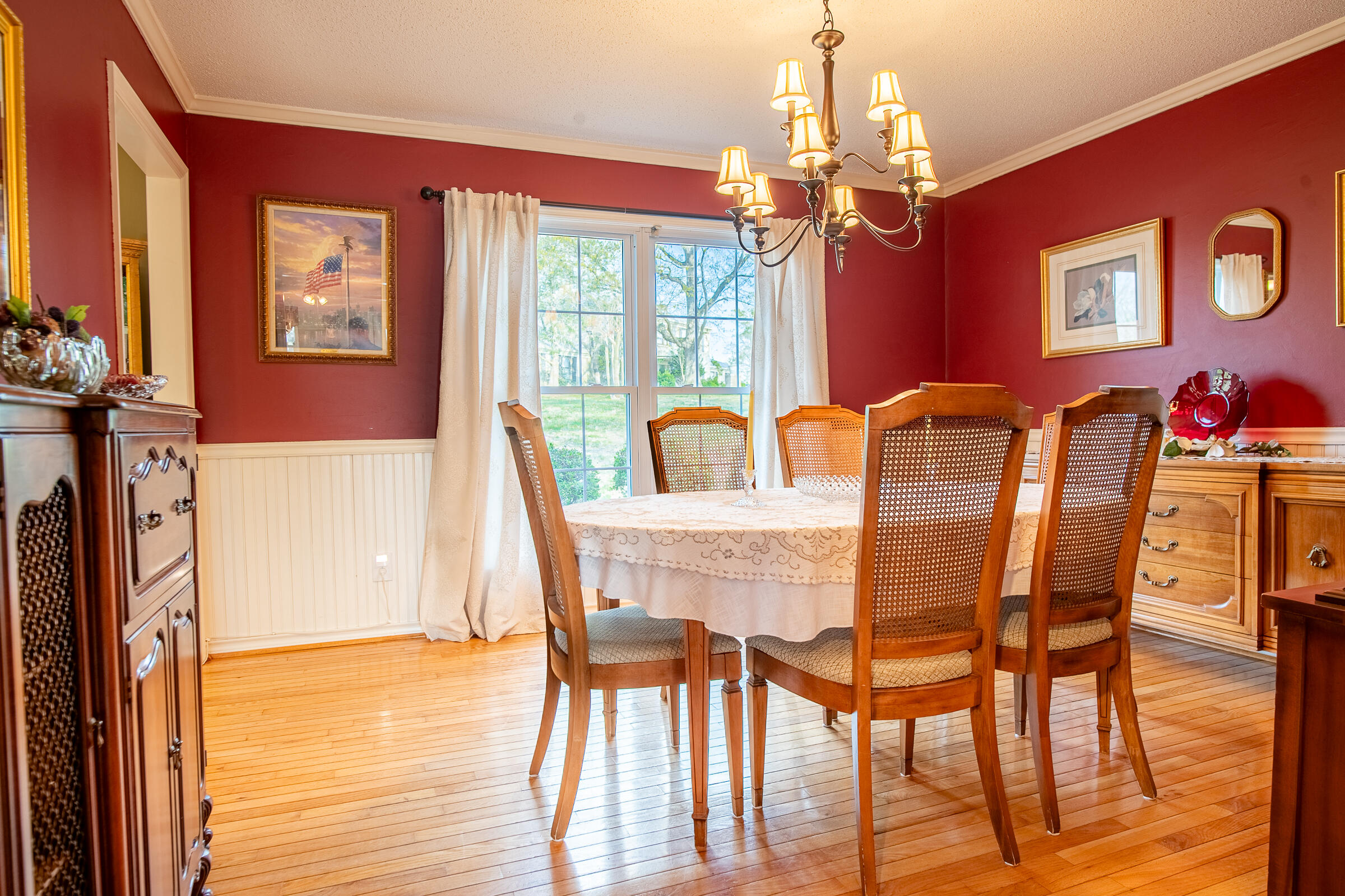 5702 Queen Mary Lane