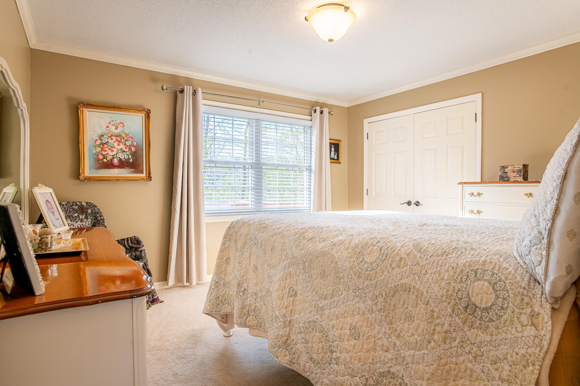 5702 Queen Mary Lane