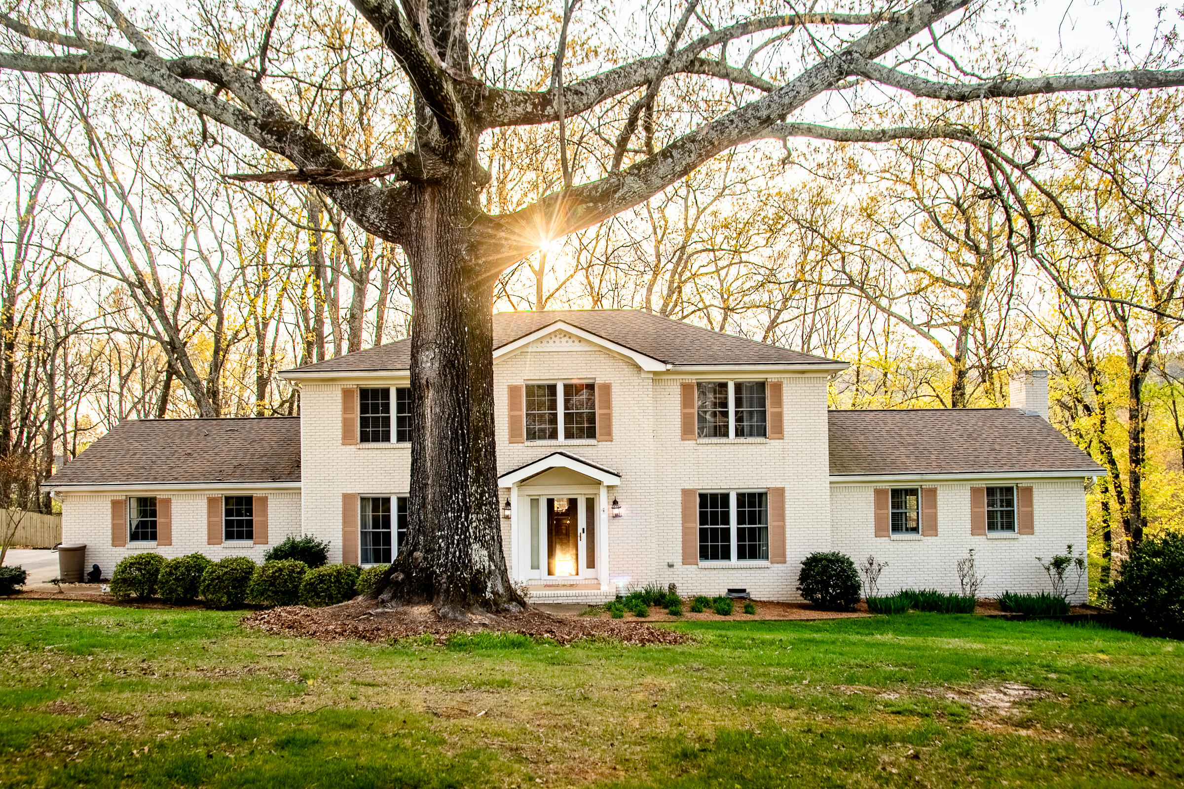 5702 Queen Mary Lane