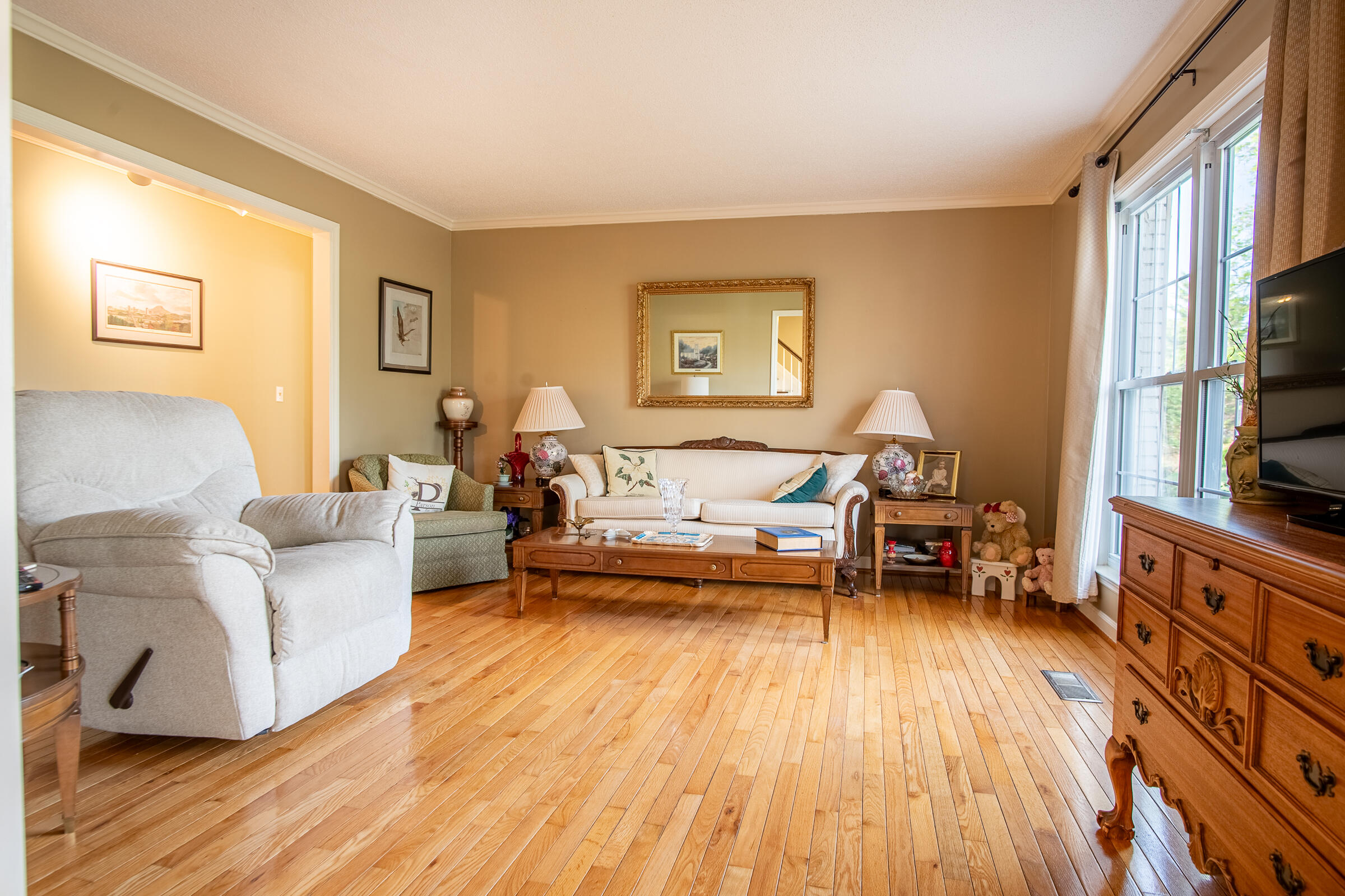 5702 Queen Mary Lane