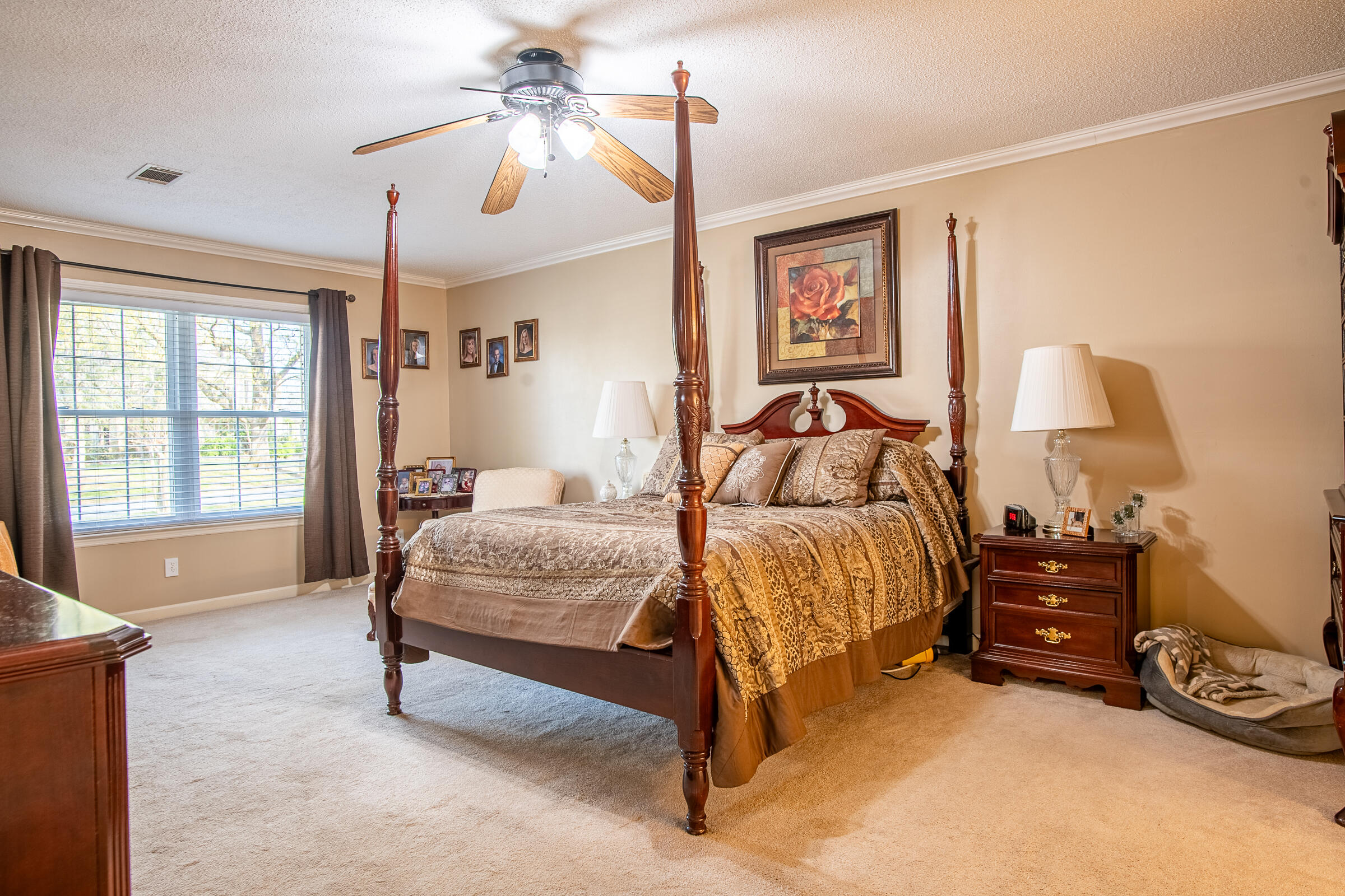 5702 Queen Mary Lane