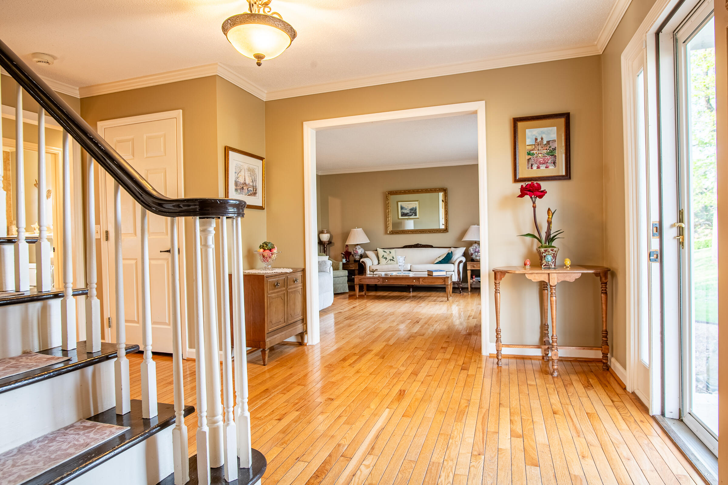 5702 Queen Mary Lane