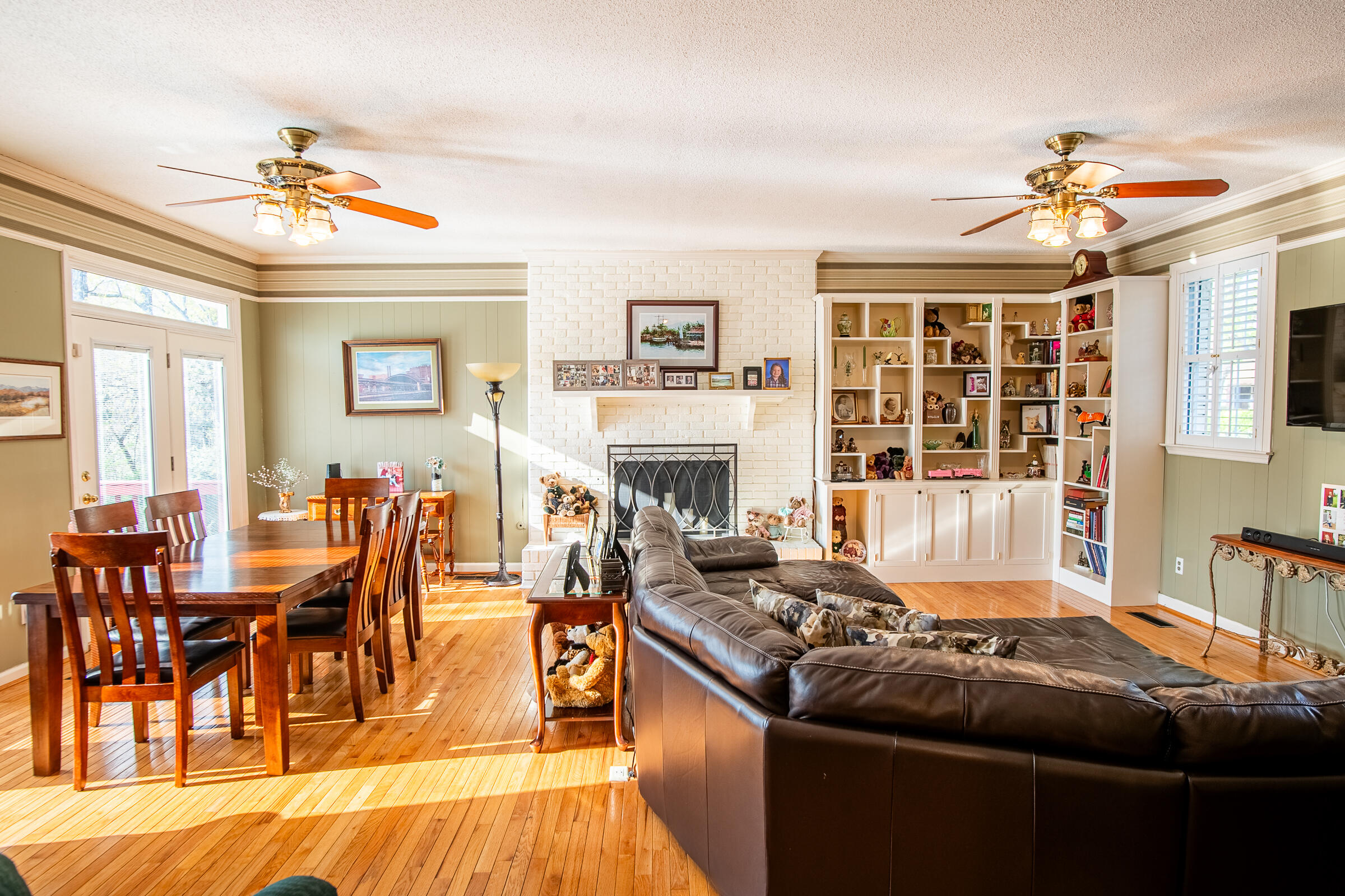 5702 Queen Mary Lane