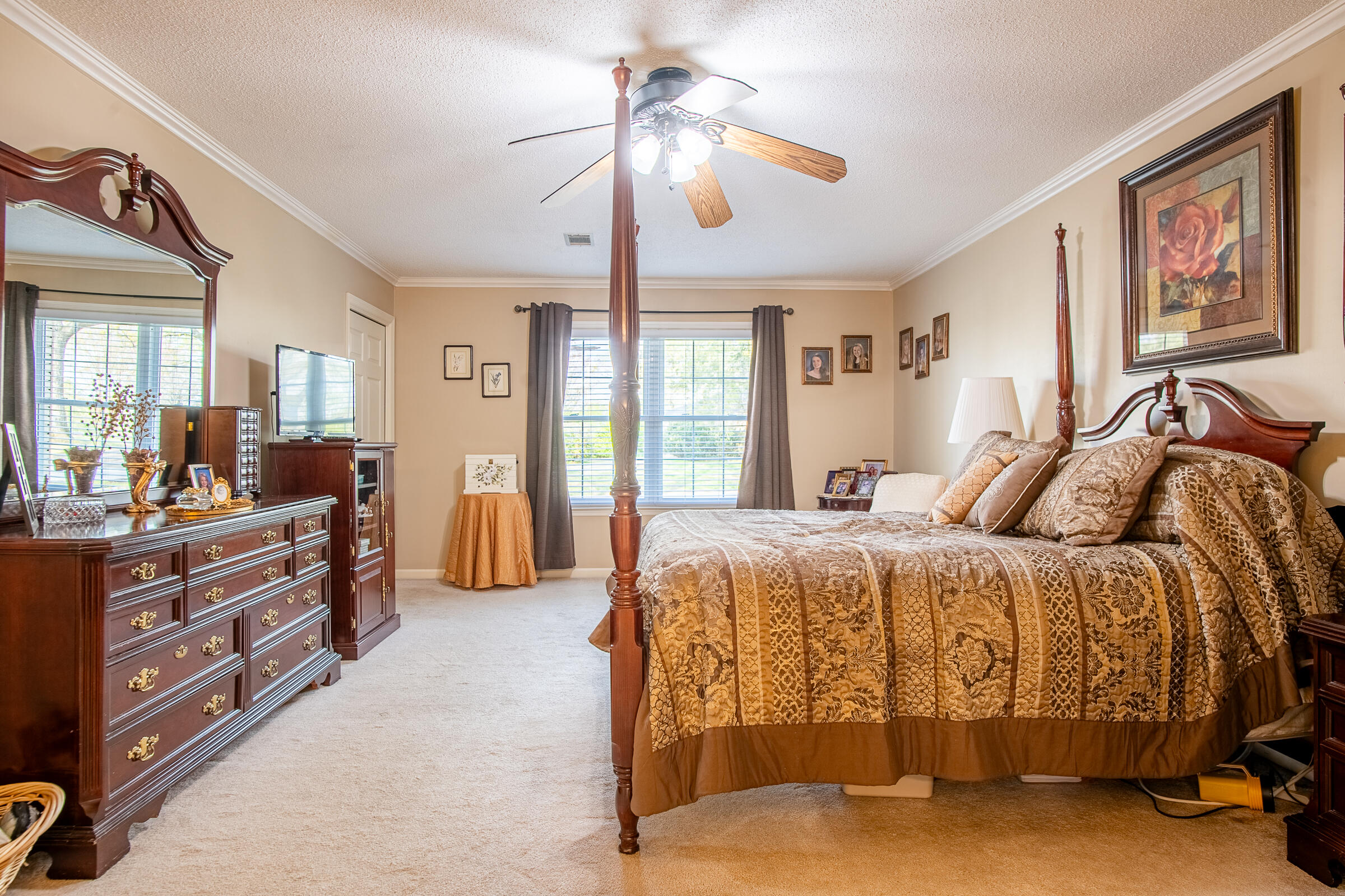 5702 Queen Mary Lane