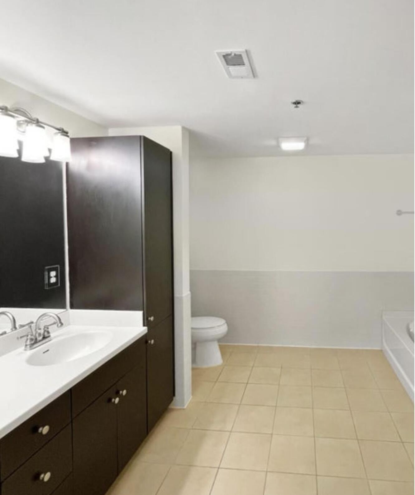 200 Manufacturers Road, Apt 320