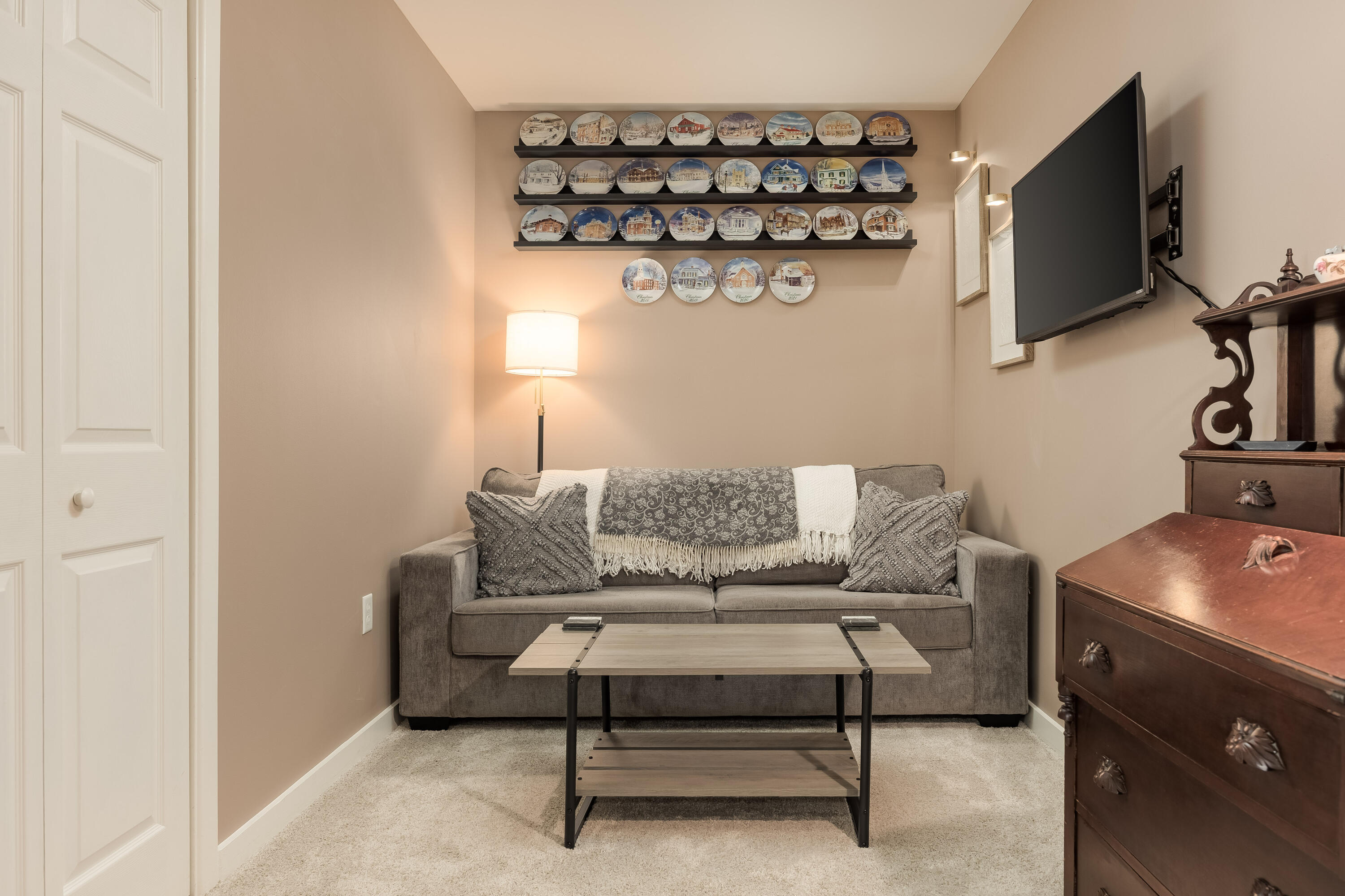 200 Manufacturers Road, Apt 316