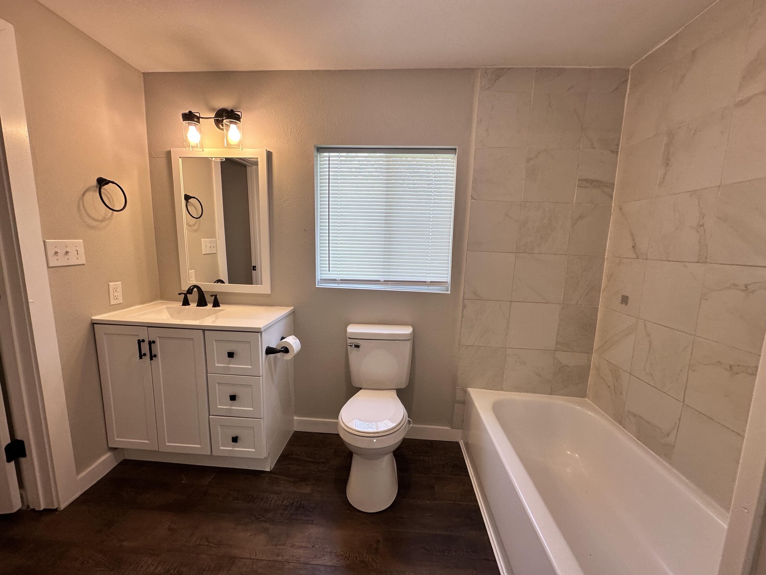 1530 Aurora Avenue SE