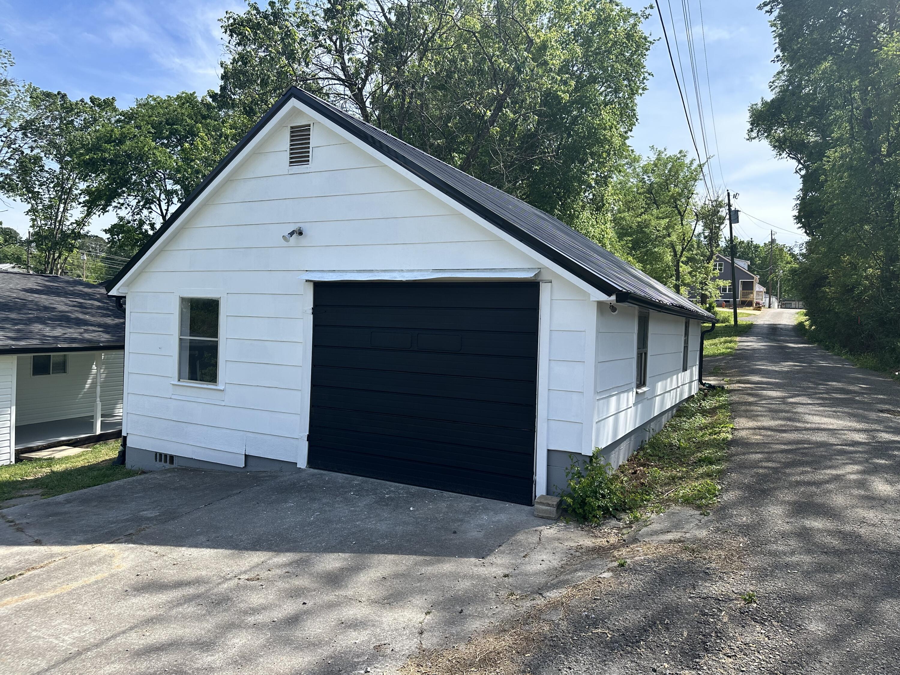 1530 Aurora Avenue SE