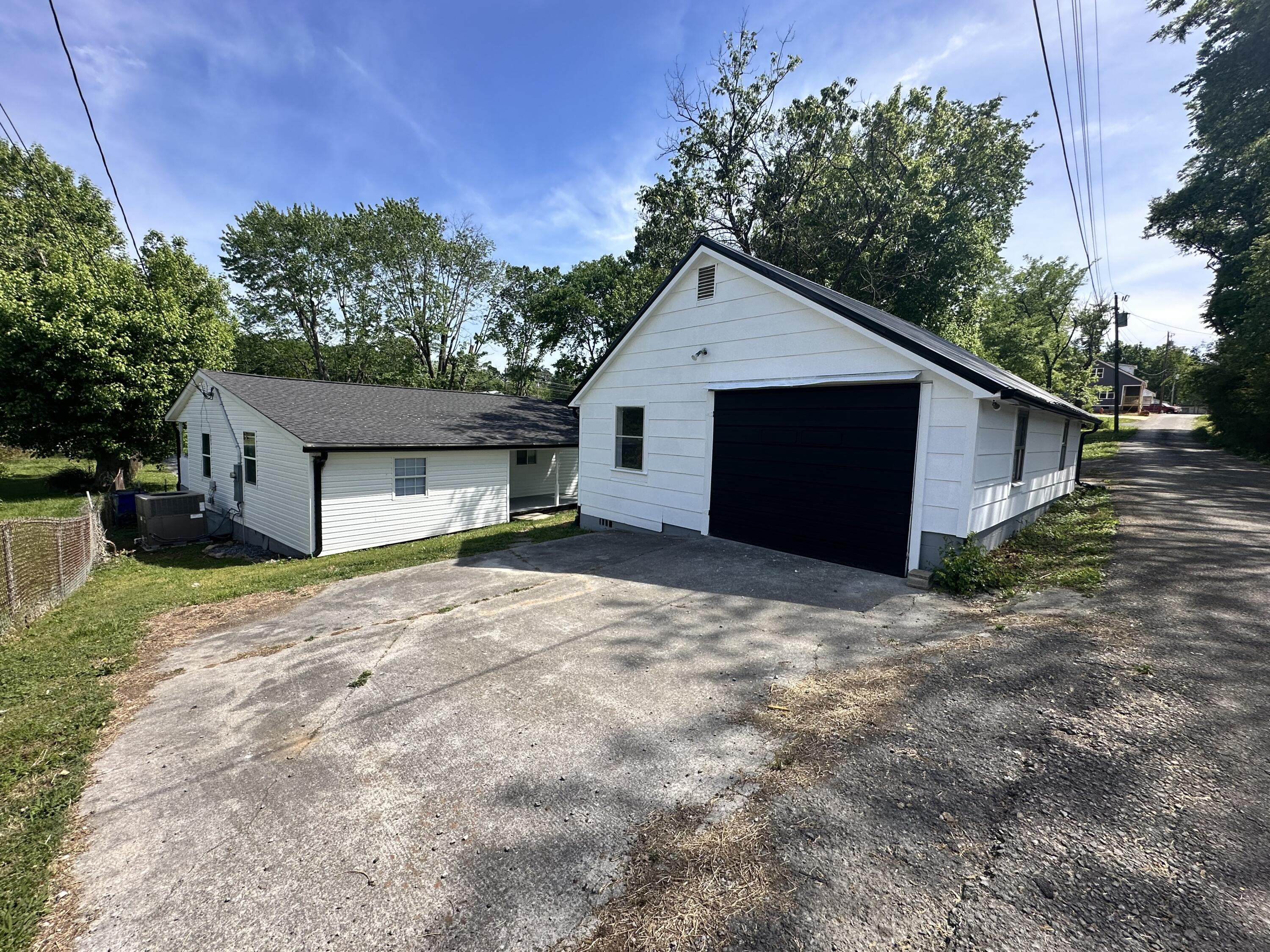 1530 Aurora Avenue SE