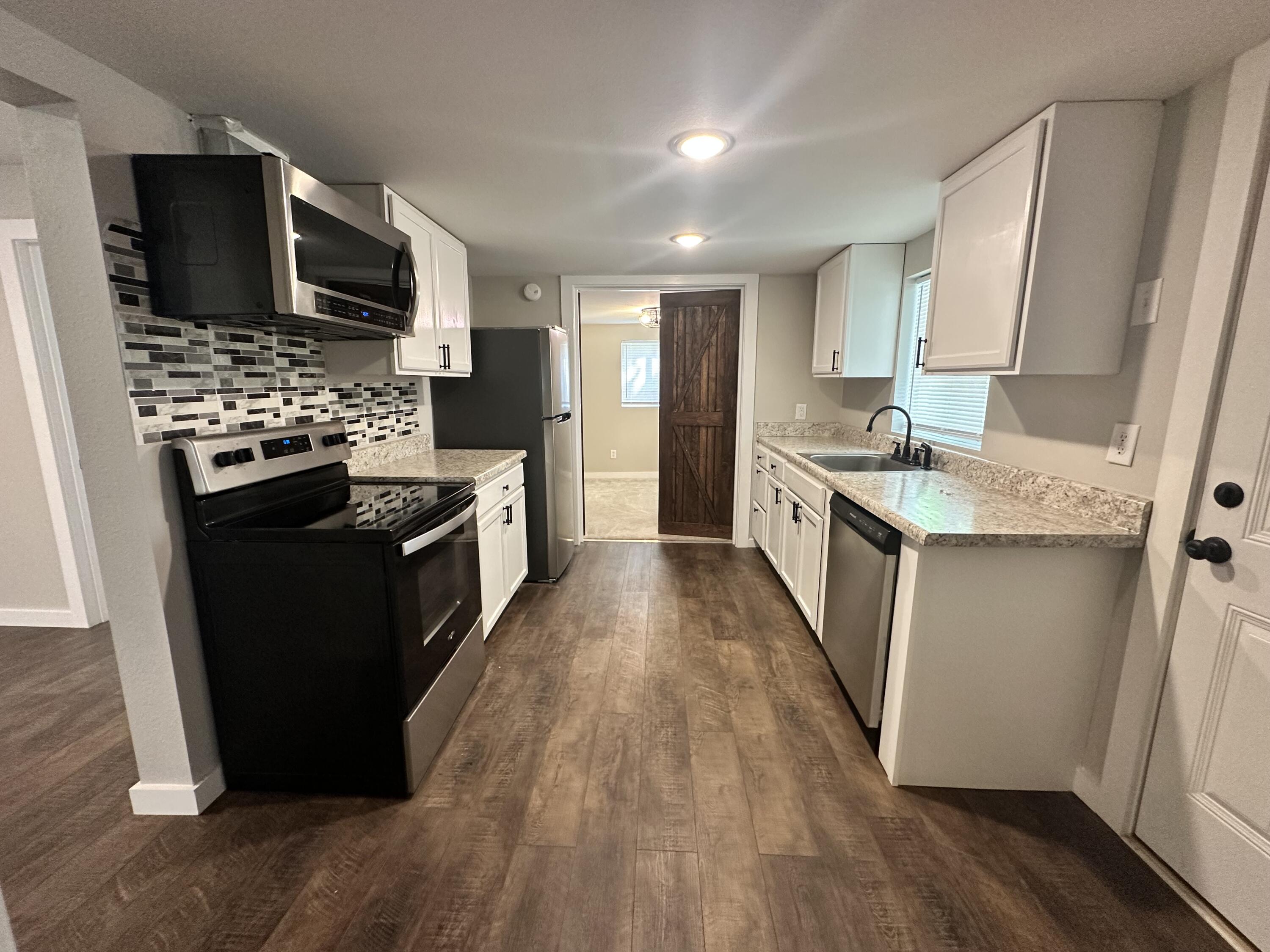 1530 Aurora Avenue SE