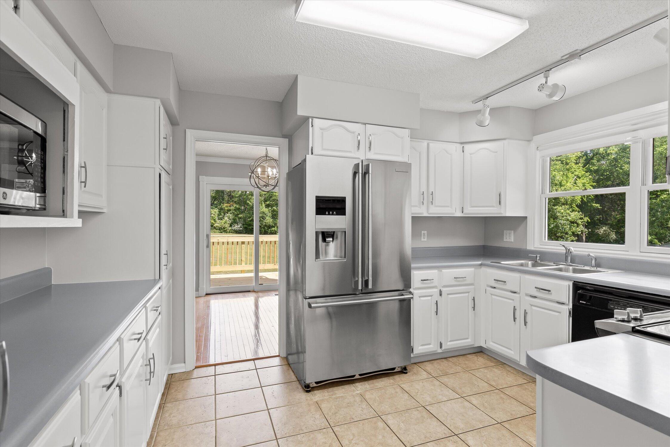 7709 Diamondhead Drive