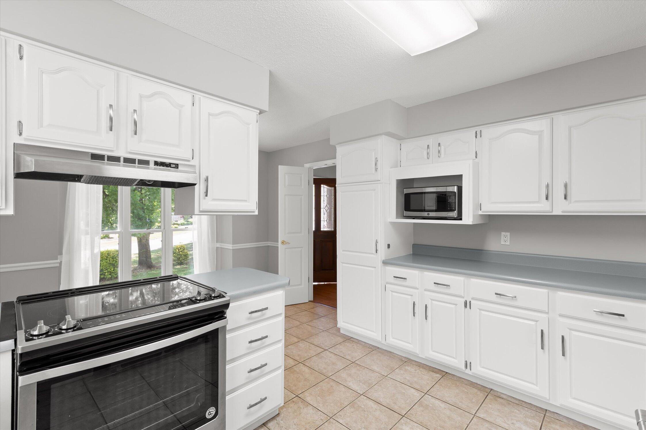 7709 Diamondhead Drive