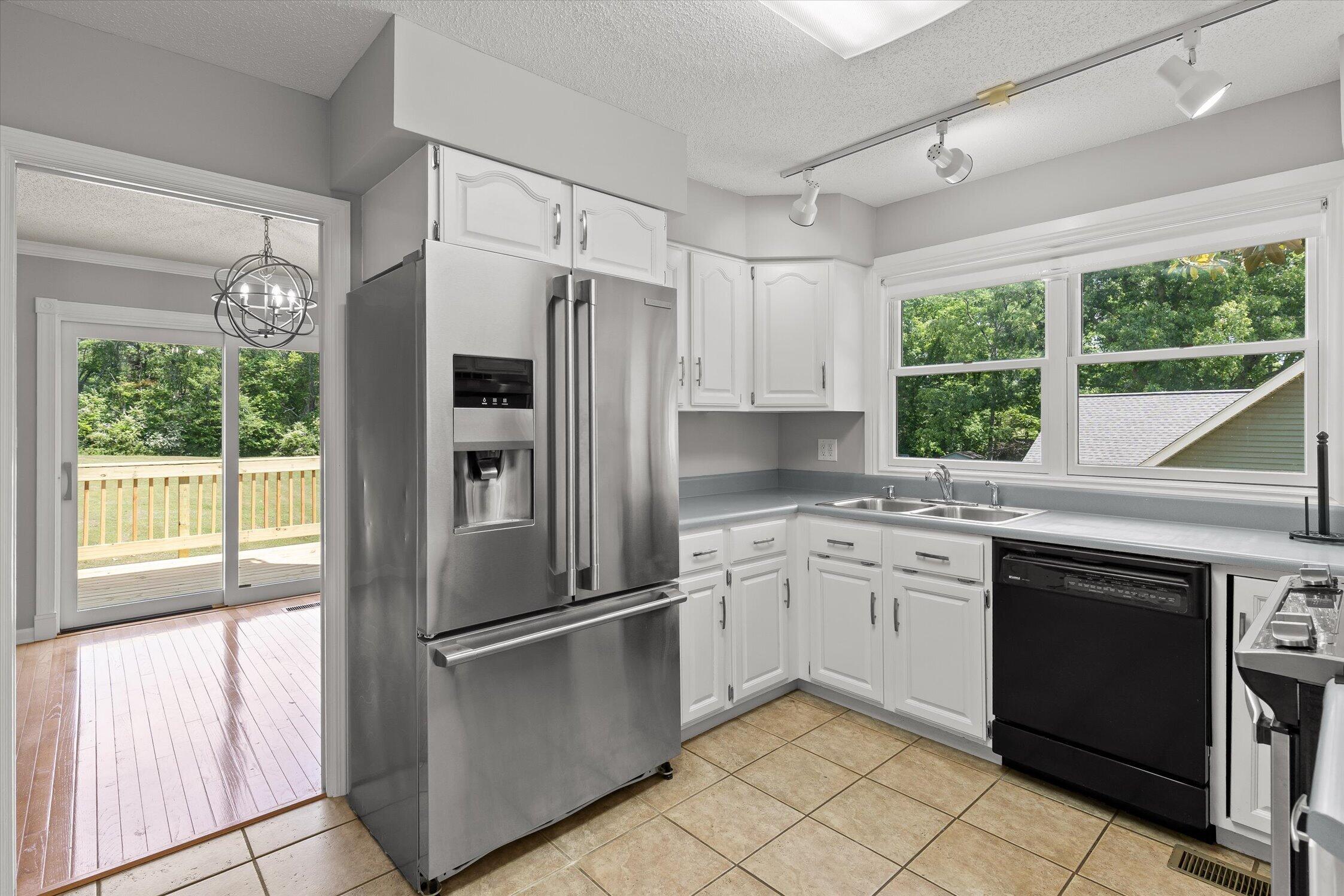7709 Diamondhead Drive