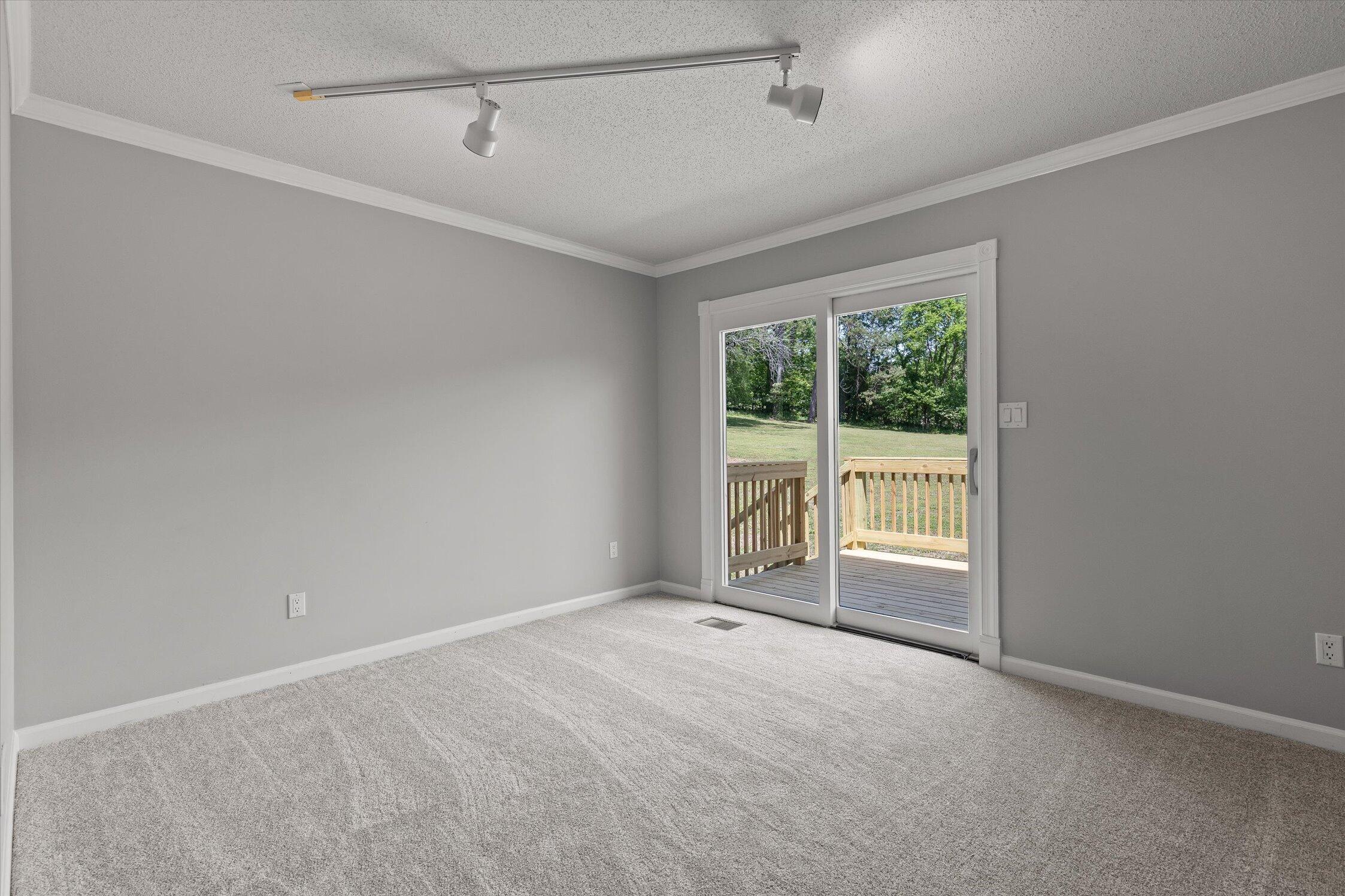 7709 Diamondhead Drive